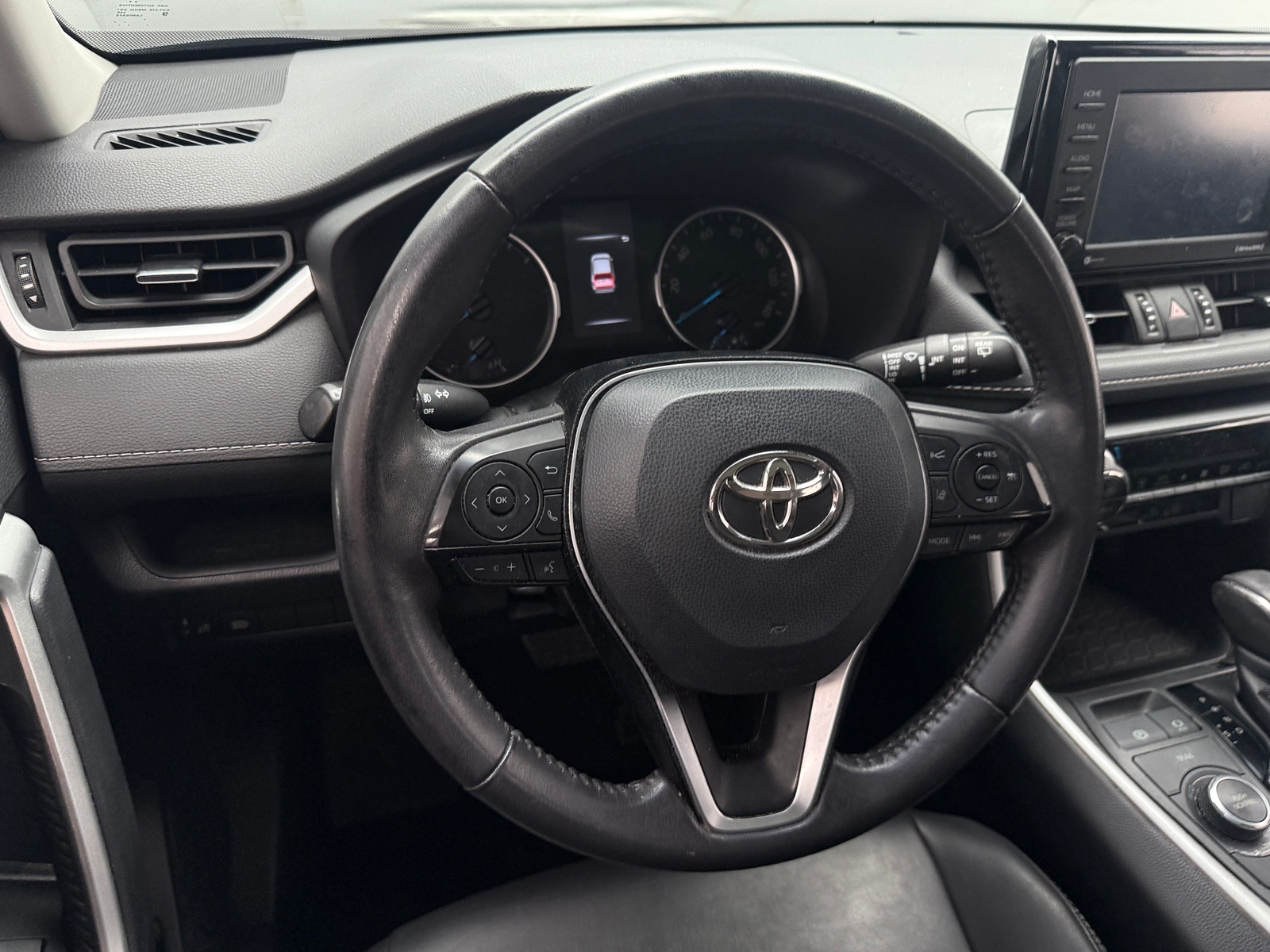 Thumbnail: 2022 Toyota RAV4 - 4