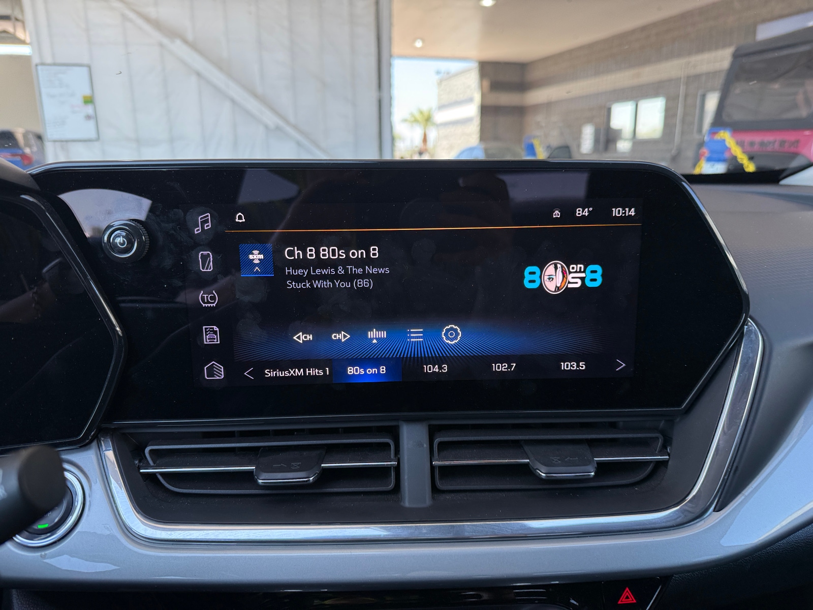 Thumbnail: 2025 Chevrolet Trax - 3