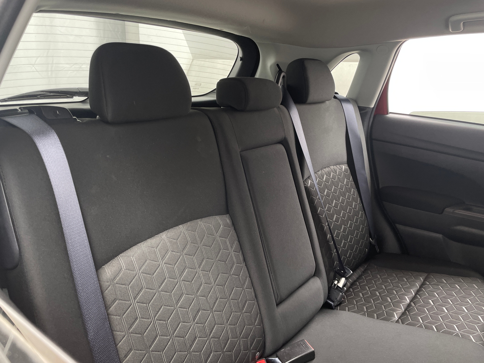 Thumbnail: 2023 Mitsubishi Outlander Sport - 6