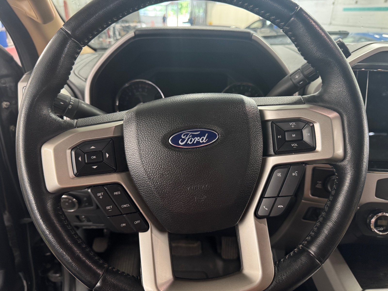 Thumbnail: 2022 Ford Econoline - 4