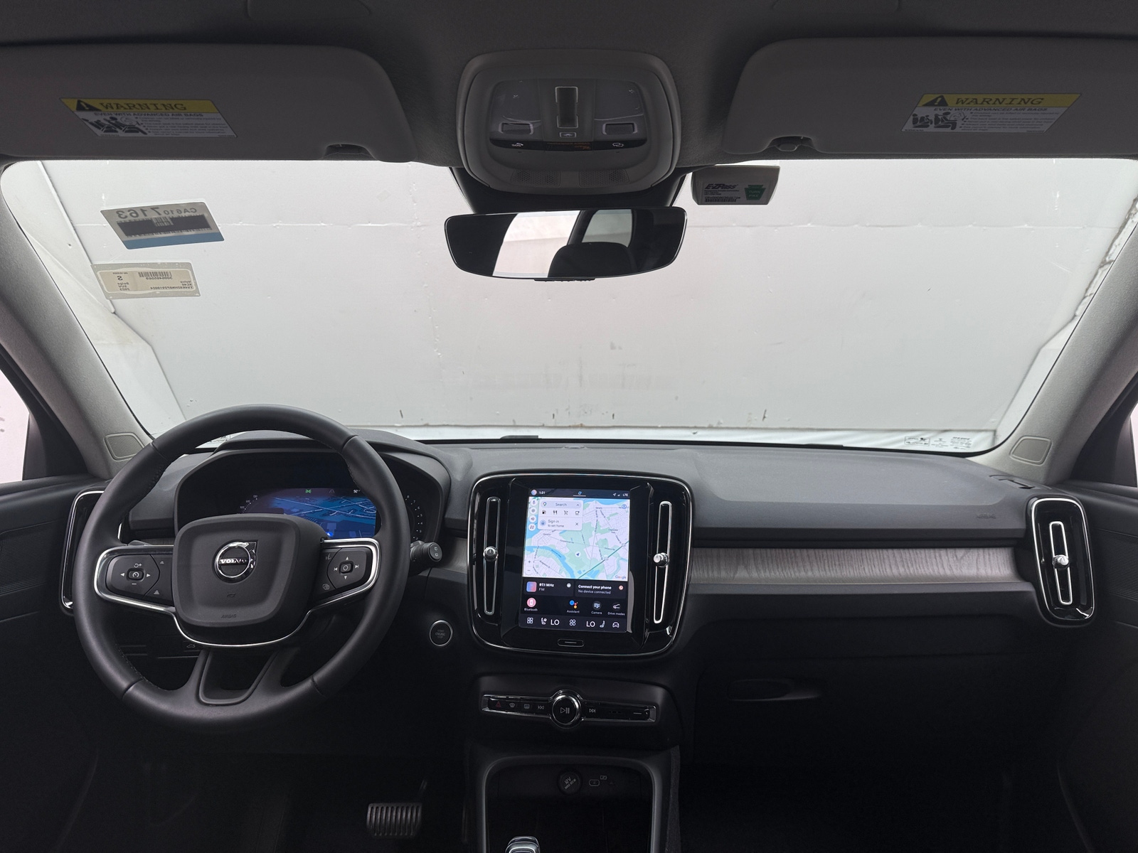 Thumbnail: 2023 Volvo XC40 - 2
