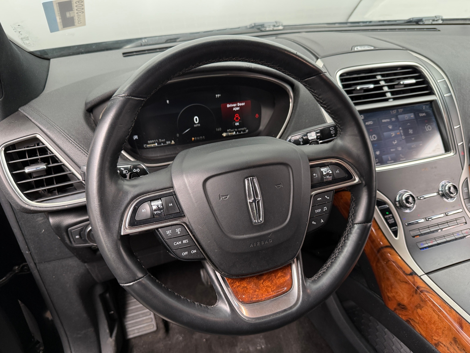 Thumbnail: 2020 Lincoln Nautilus - 4