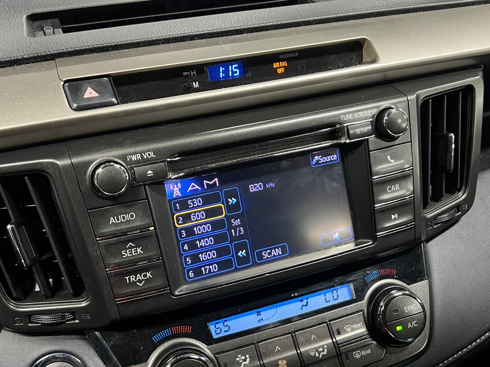 Thumbnail: 2013 Toyota RAV4 - 4