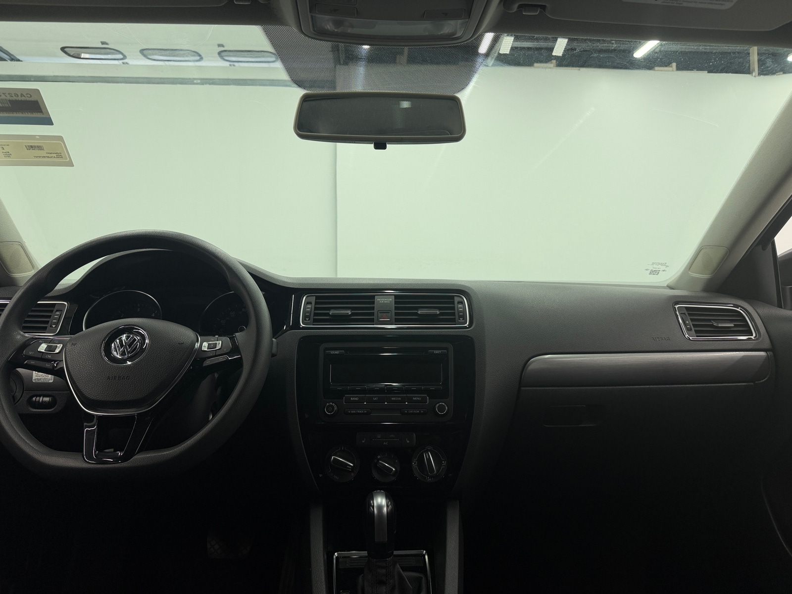 Thumbnail: 2015 Volkswagen Jetta - 3