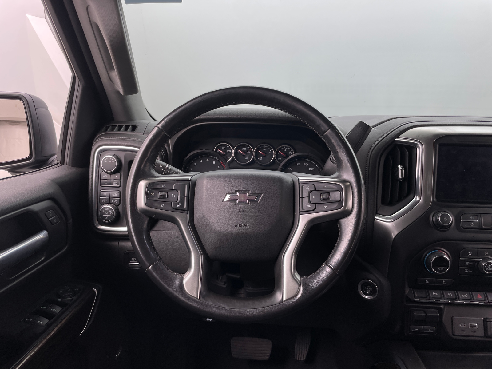 Thumbnail: 2021 Chevrolet Silverado 1500 - 5