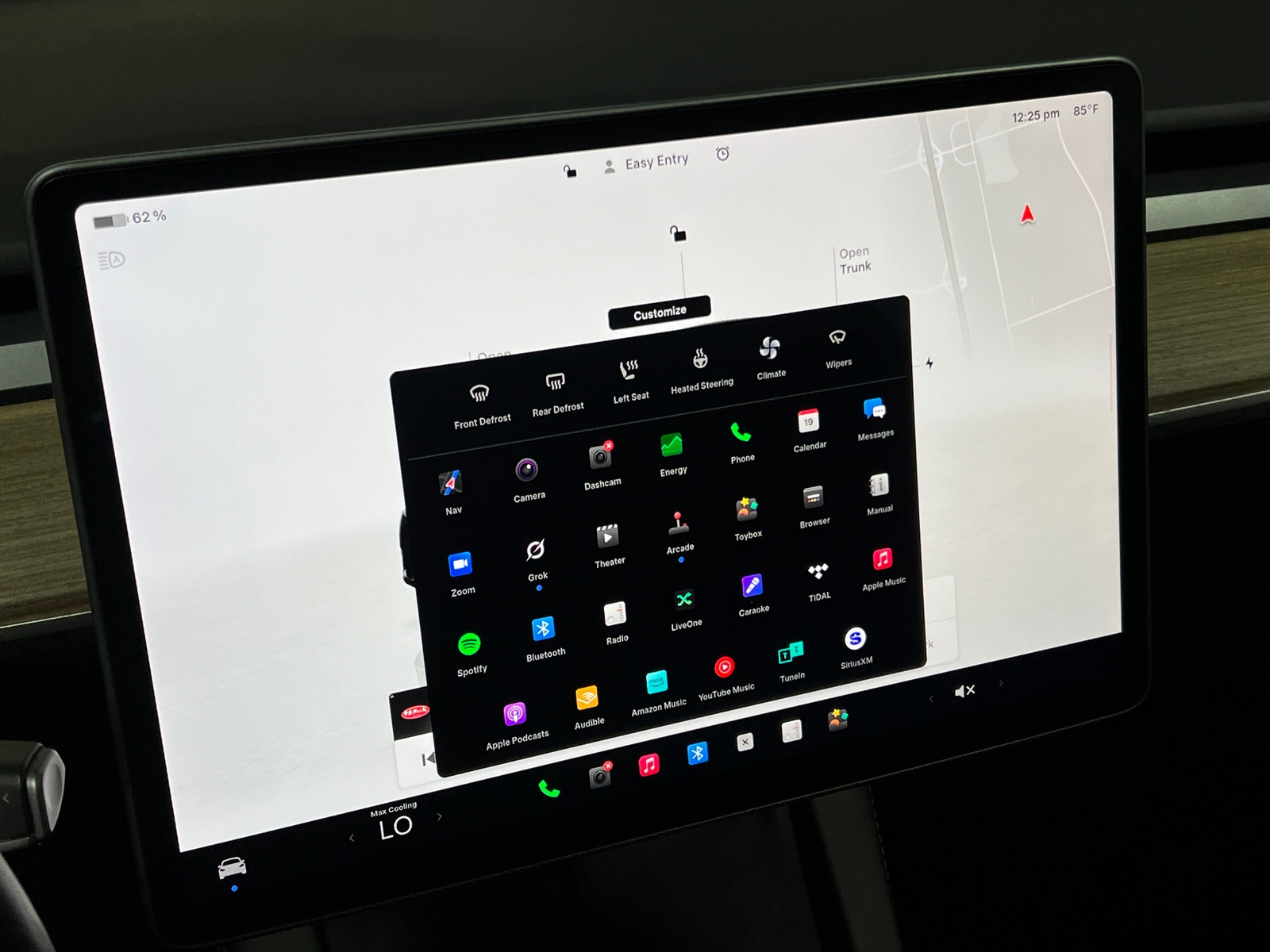 Thumbnail: 2024 Tesla Model Y - 3