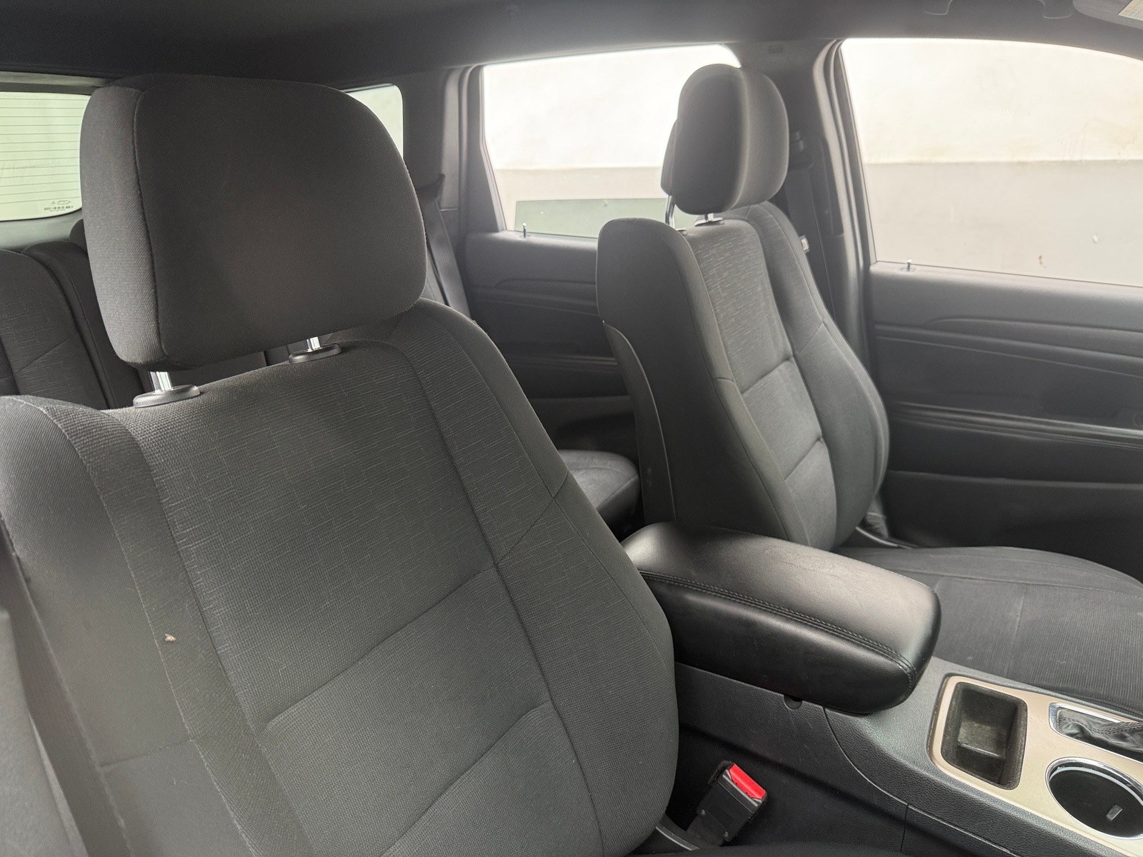 Thumbnail: 2017 Jeep Grand Cherokee - 2