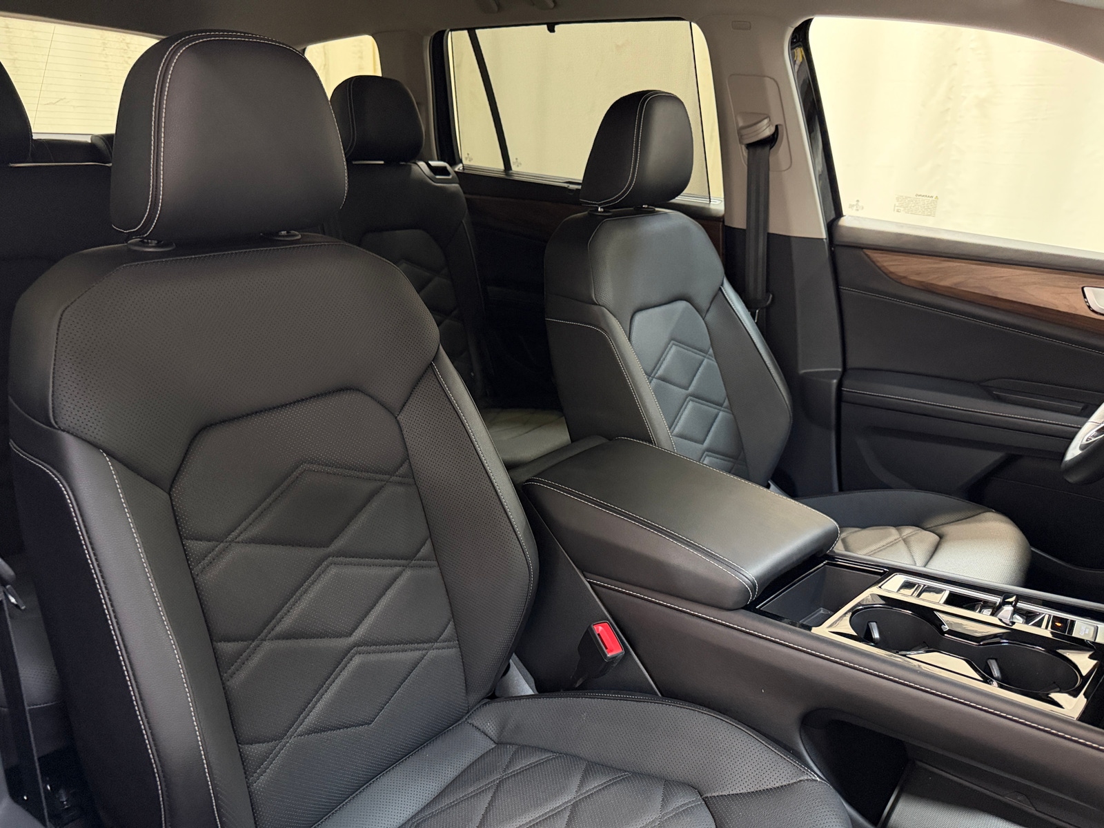 Thumbnail: 2026 Volkswagen Atlas - 2