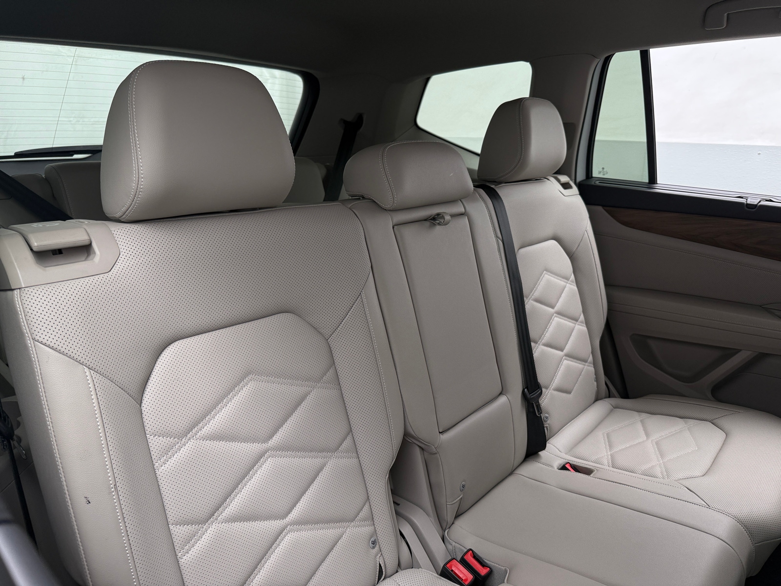 Thumbnail: 2024 Volkswagen Atlas - 6