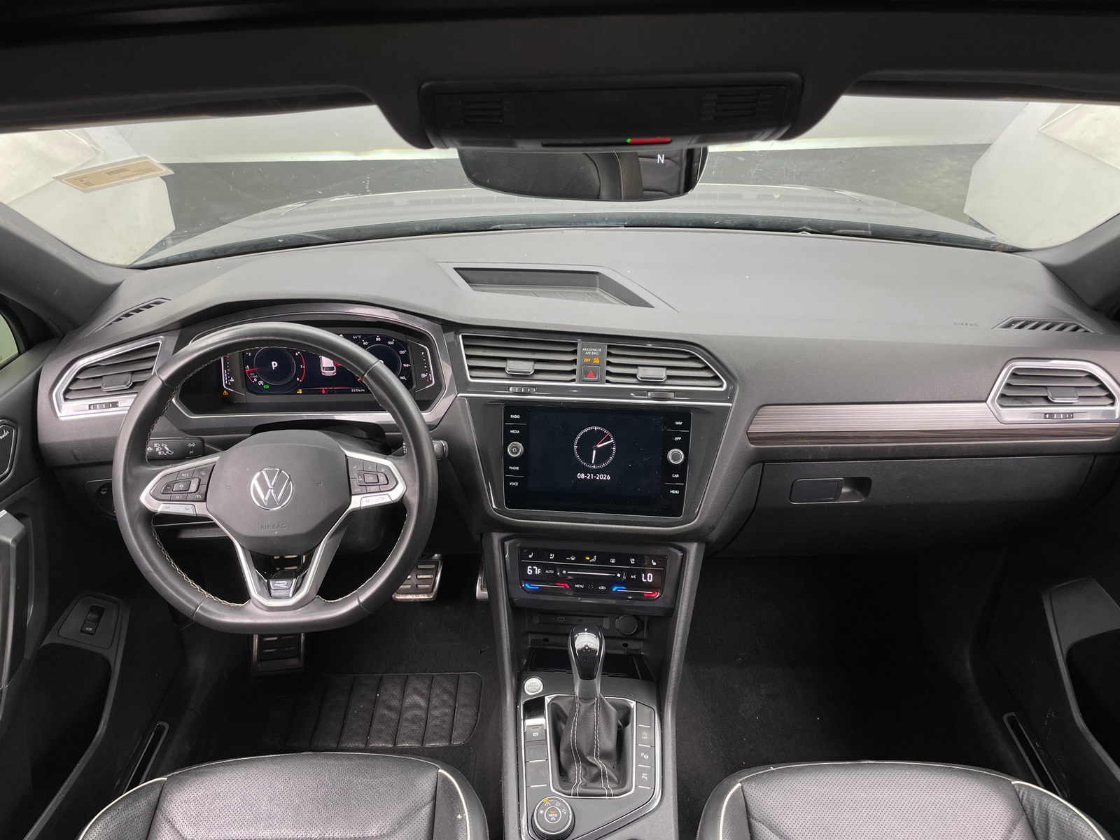 Thumbnail: 2023 Volkswagen Tiguan - 2