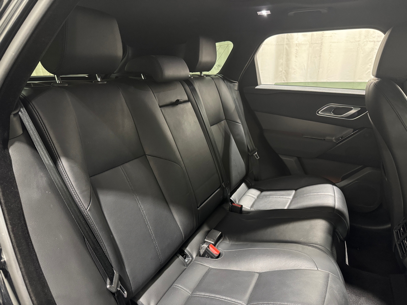 Thumbnail: 2025 Land Rover Range Rover Velar - 5