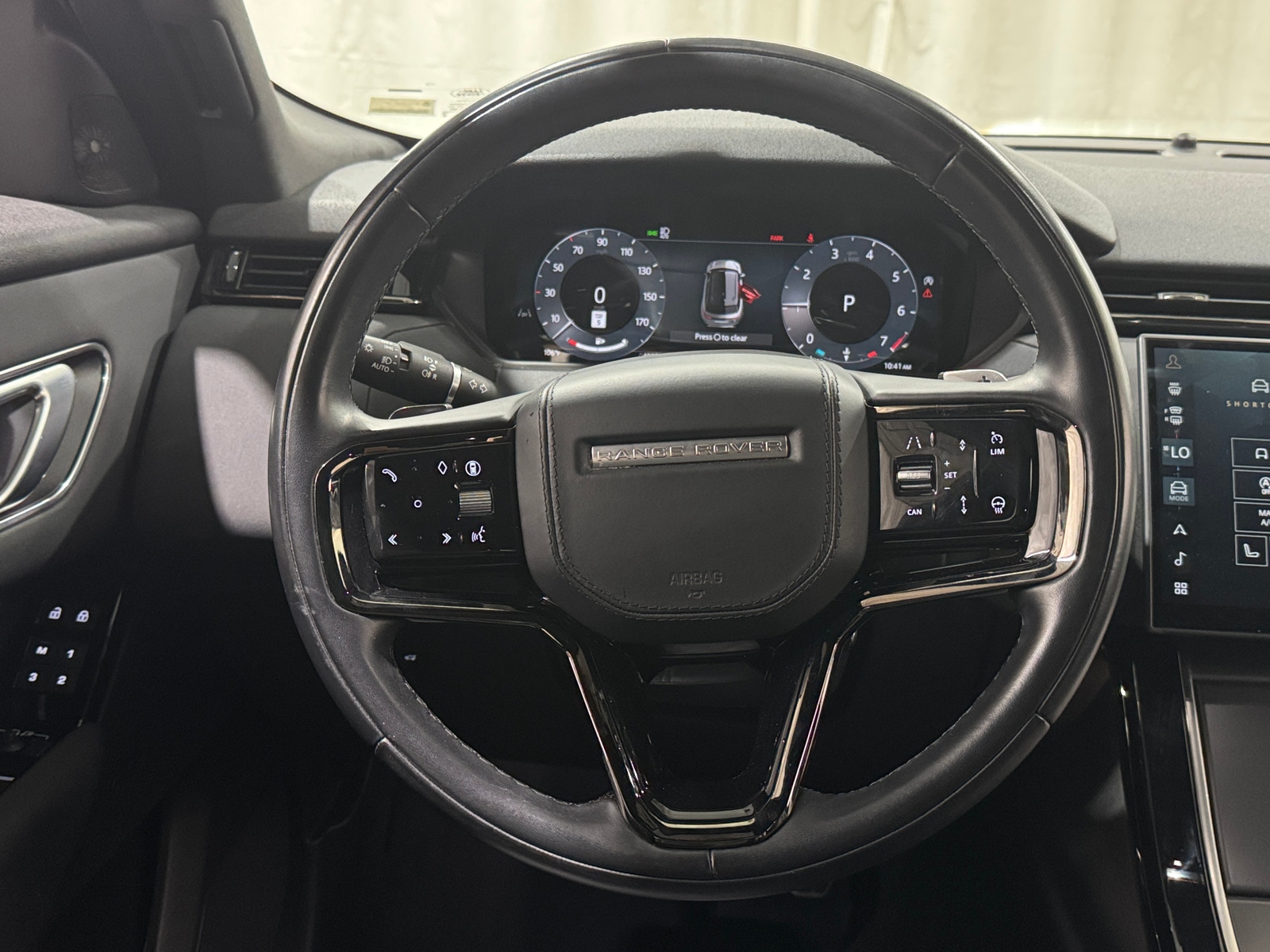 Thumbnail: 2025 Land Rover Range Rover Velar - 4