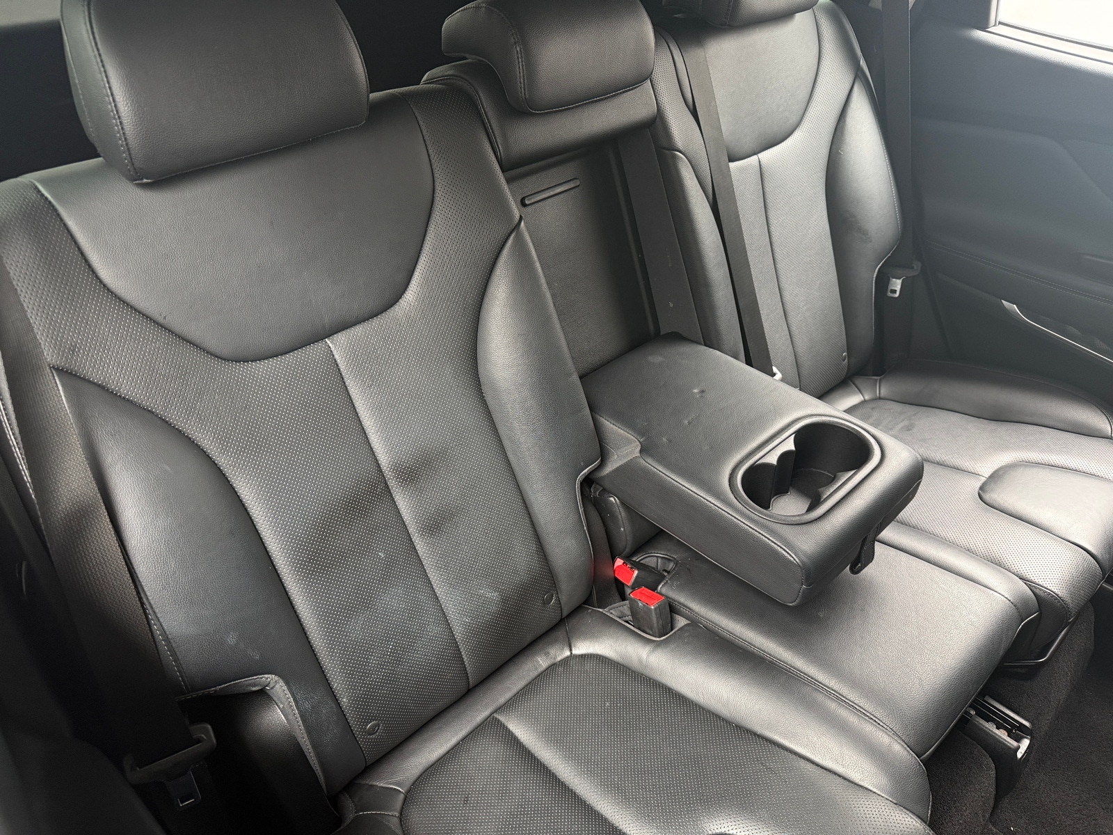 Thumbnail: 2019 Hyundai Santa Fe - 5