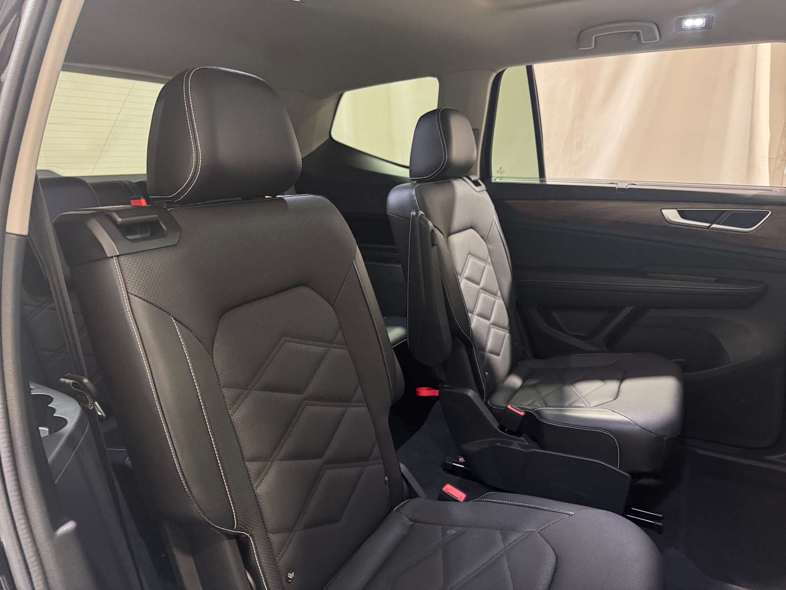 Thumbnail: 2024 Volkswagen Atlas - 5