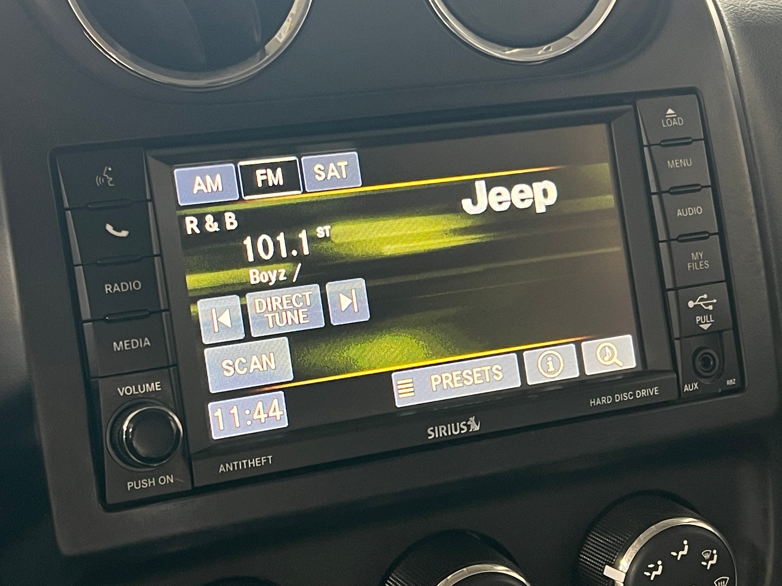 Thumbnail: 2017 Jeep Patriot - 4