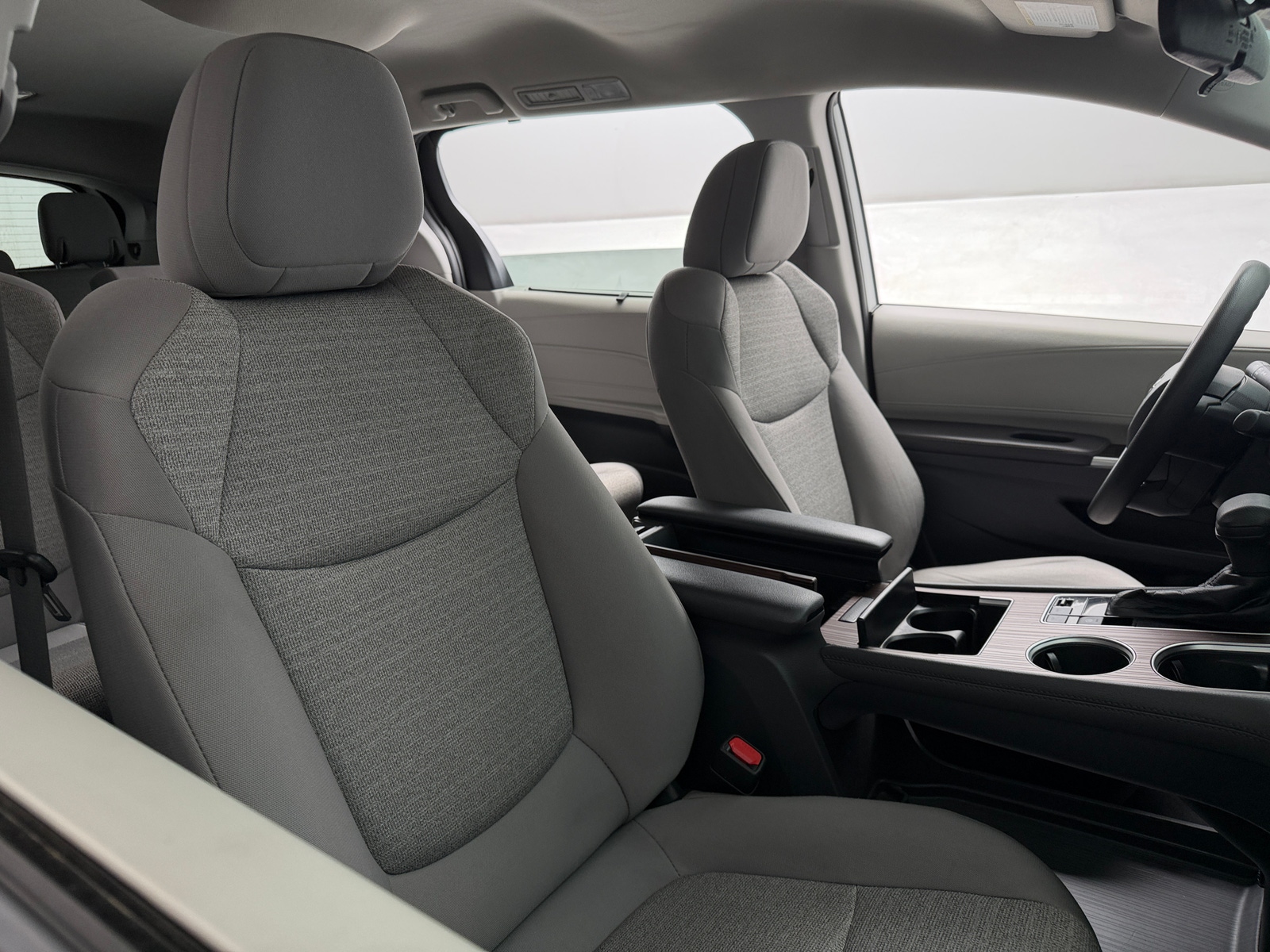 Thumbnail: 2023 Toyota Sienna - 2
