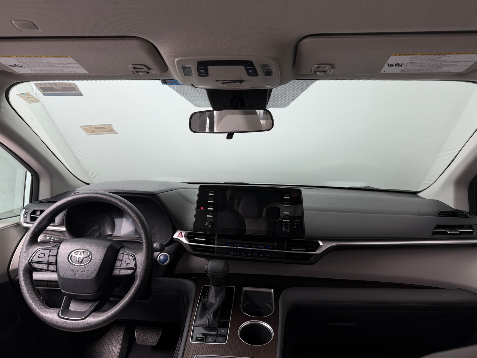 Thumbnail: 2023 Toyota Sienna - 3