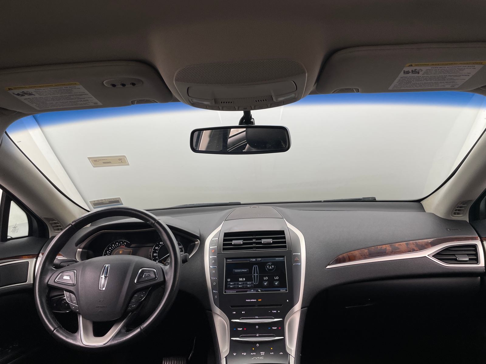 Thumbnail: 2015 Lincoln MKZ - 2
