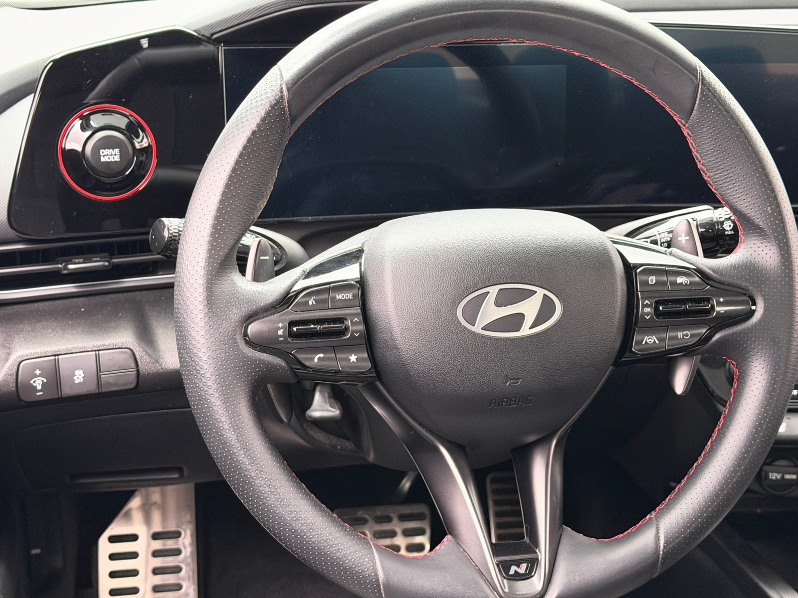 Thumbnail: 2024 Hyundai Elantra - 4