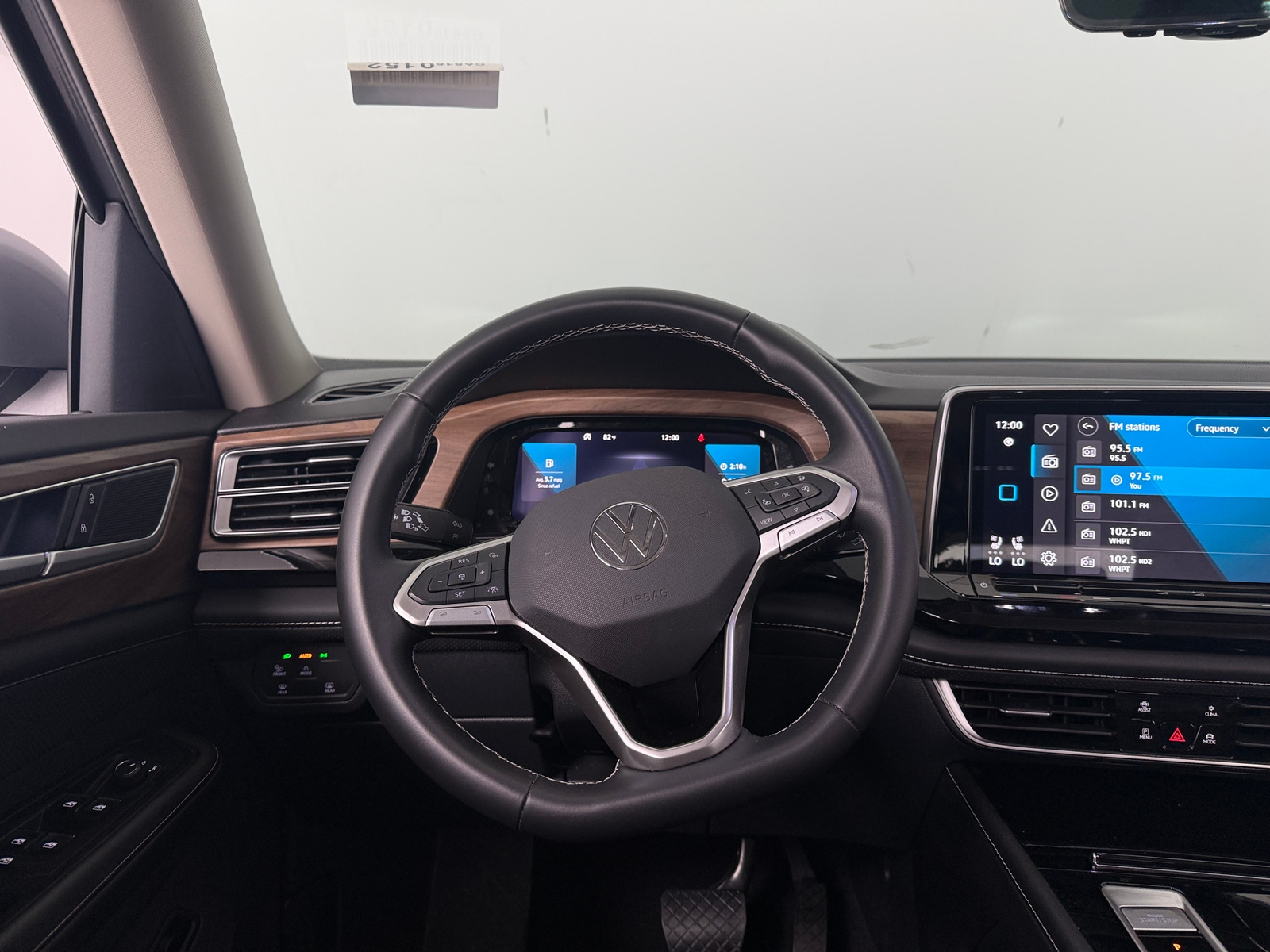 Thumbnail: 2026 Volkswagen Atlas - 4