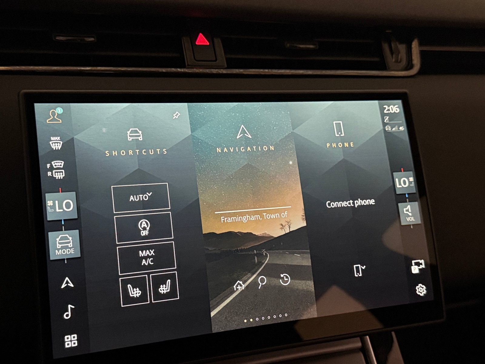 Thumbnail: 2024 Land Rover Range Rover Evoque - 3