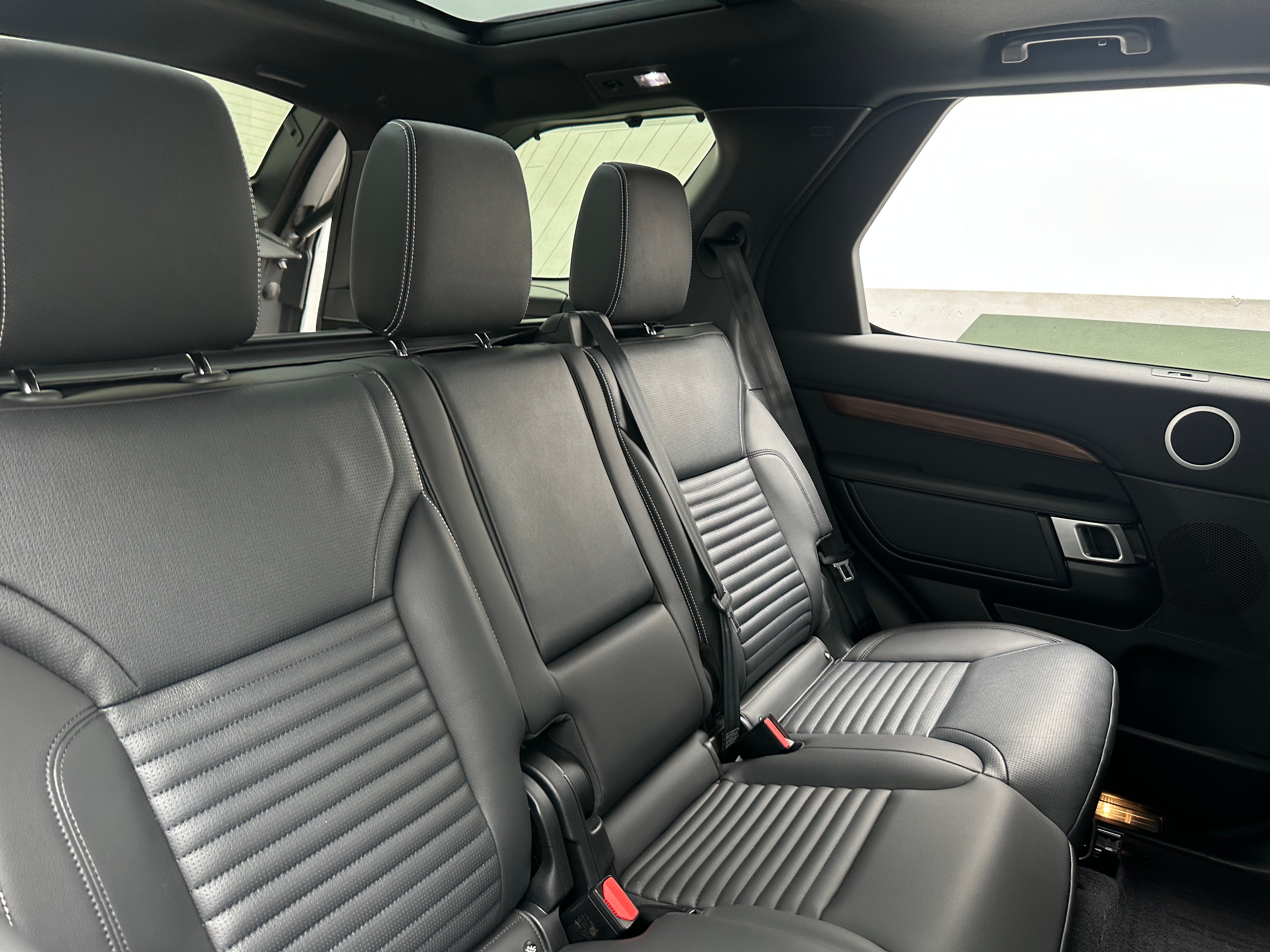 2025 Land Rover Discovery