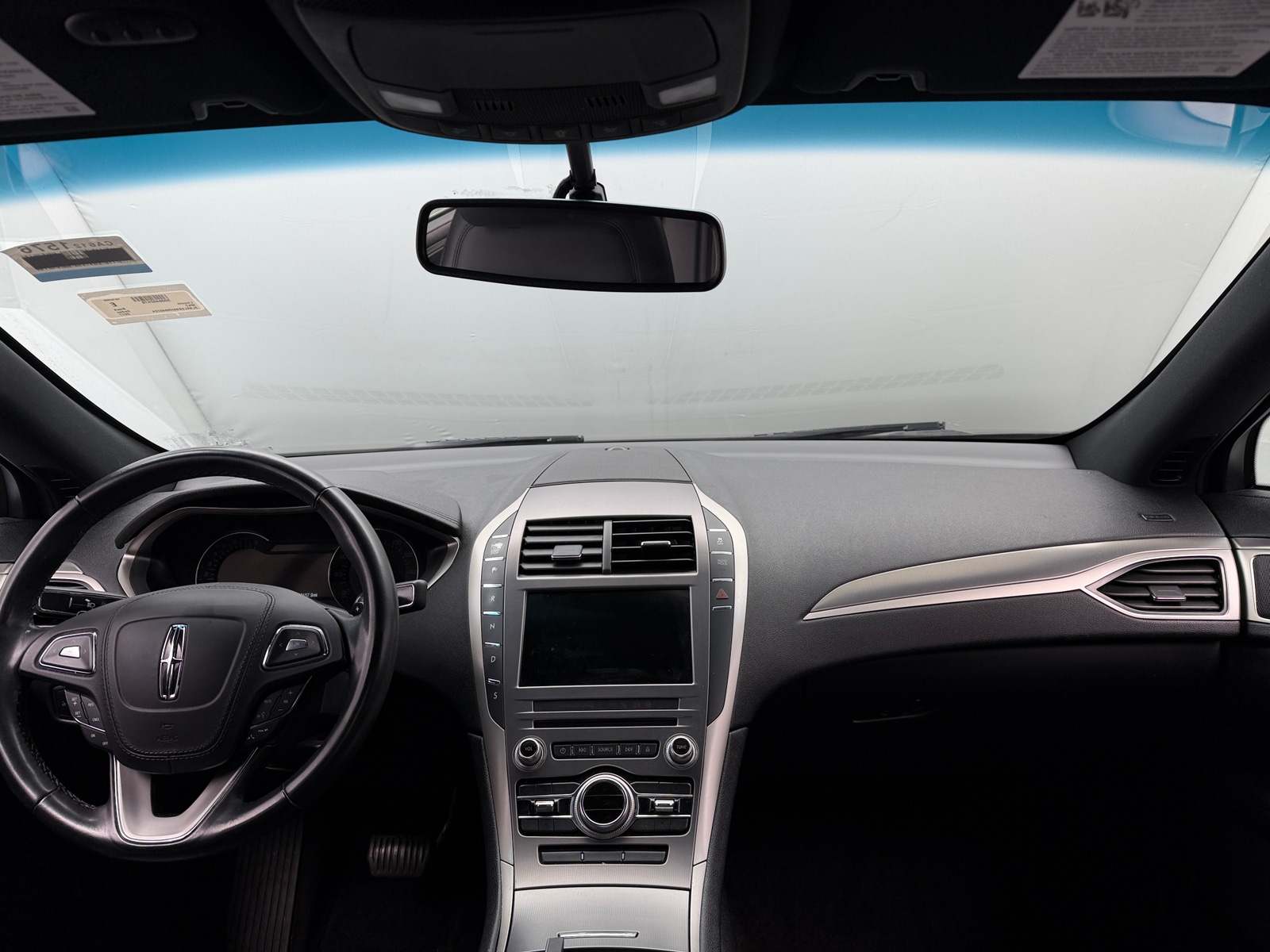 Thumbnail: 2017 Lincoln MKZ - 2