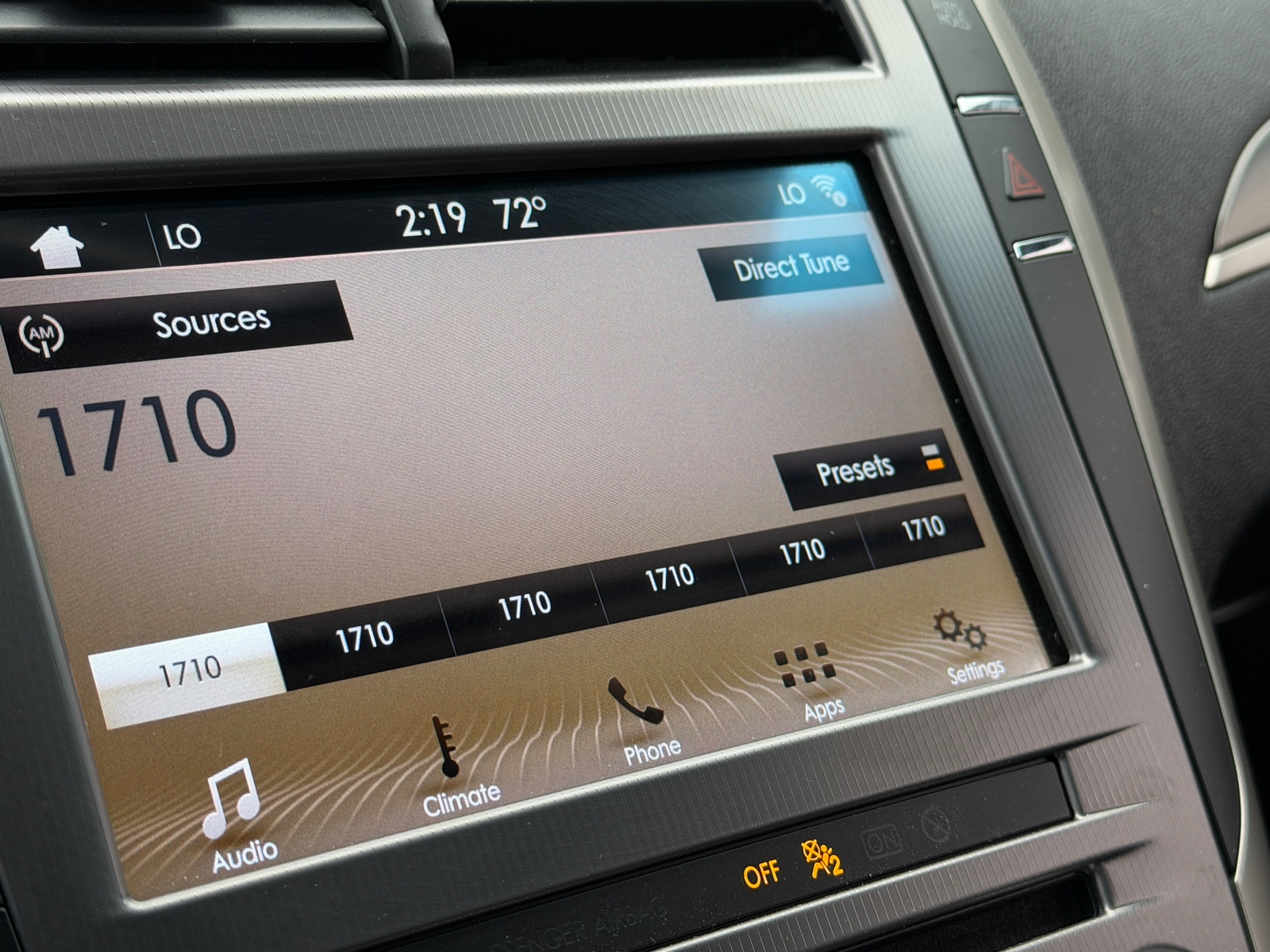Thumbnail: 2017 Lincoln MKZ - 3