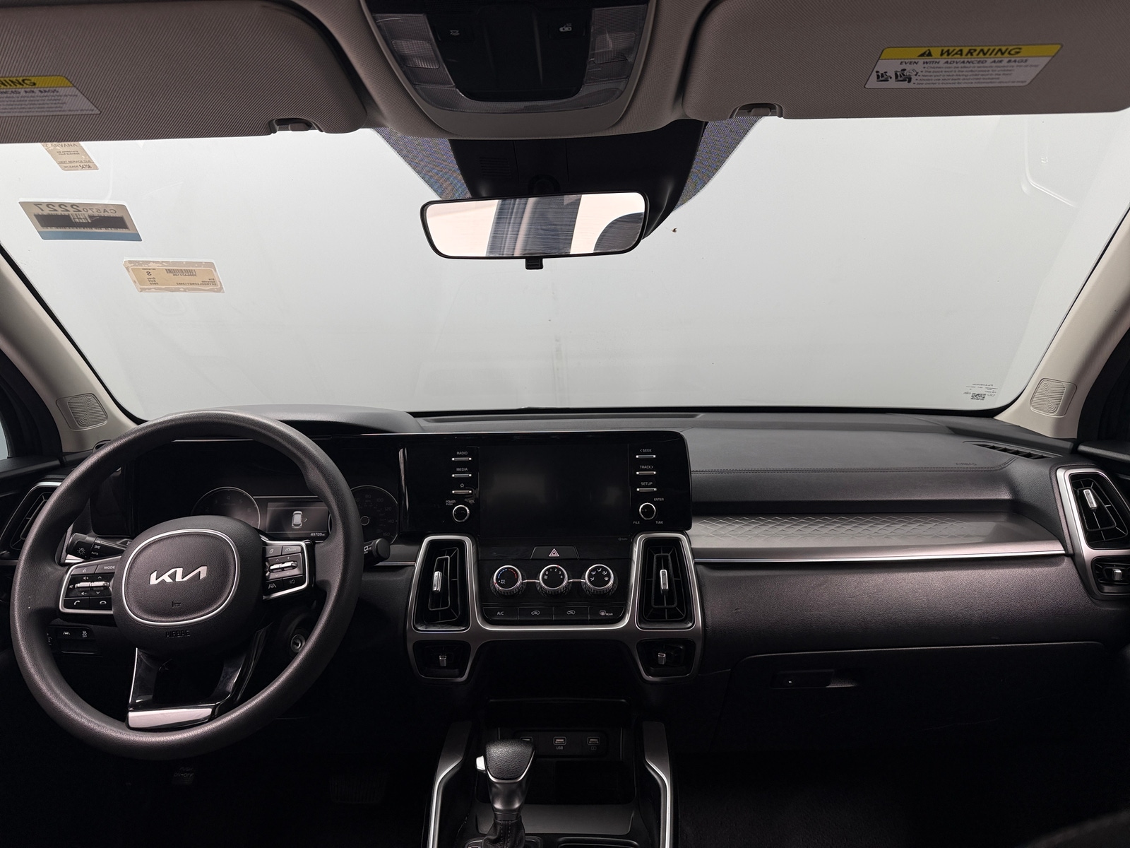Thumbnail: 2022 Kia Sorento - 3