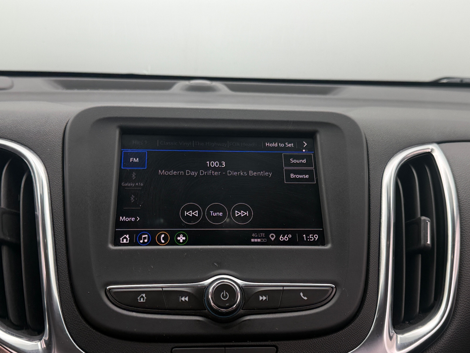Thumbnail: 2024 Chevrolet Equinox - 4