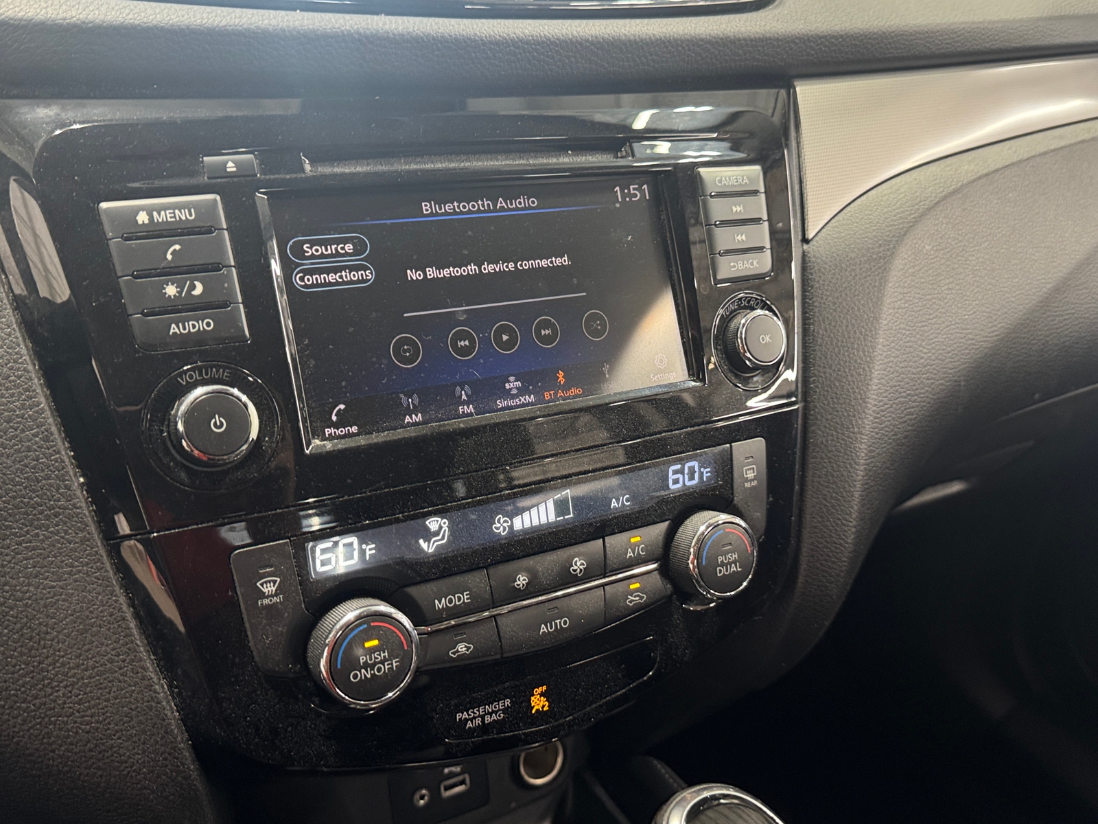 Thumbnail: 2020 Nissan Rogue Sport - 3