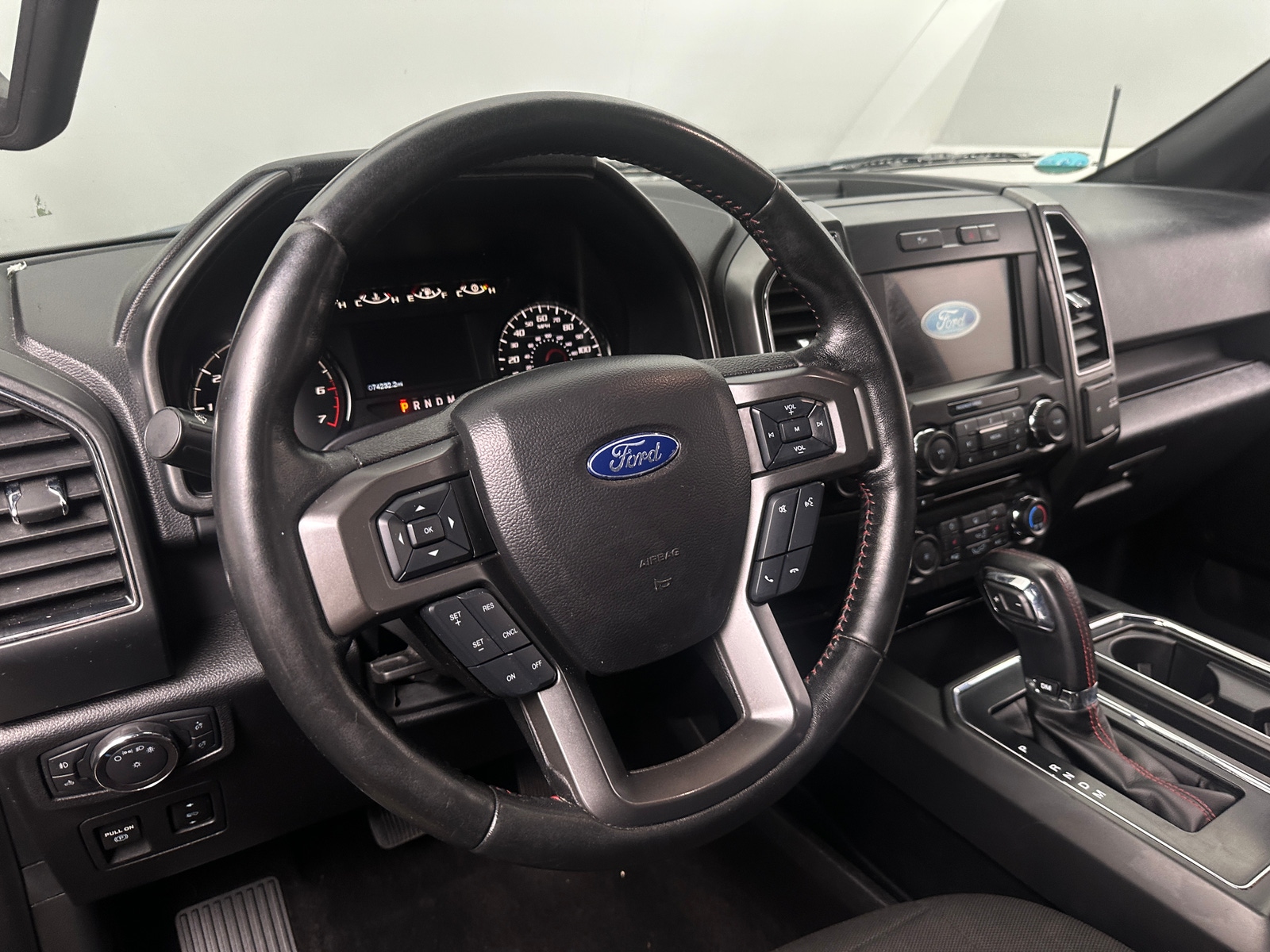 Thumbnail: 2018 Ford Econoline - 5