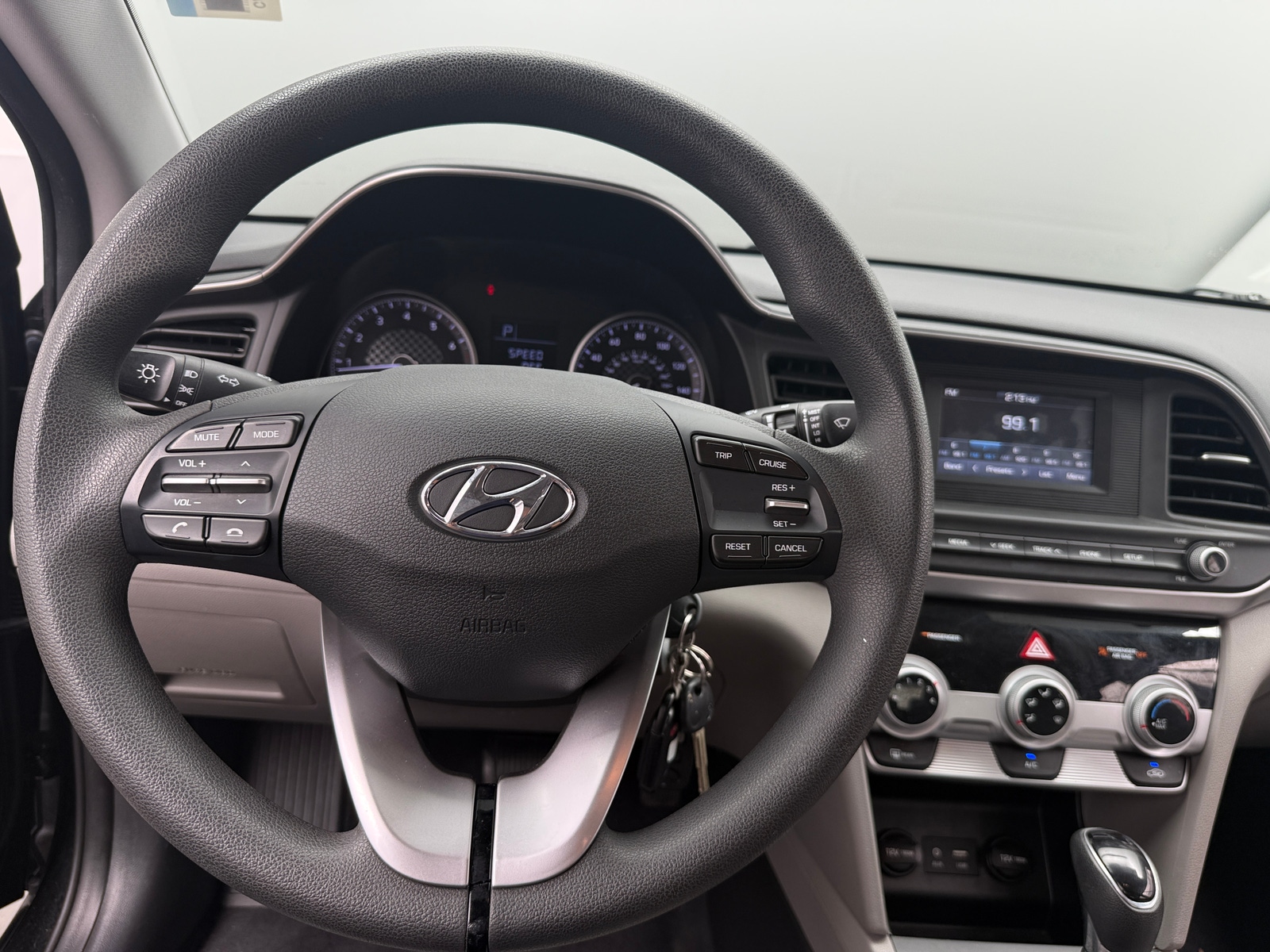 Thumbnail: 2019 Hyundai Elantra - 5