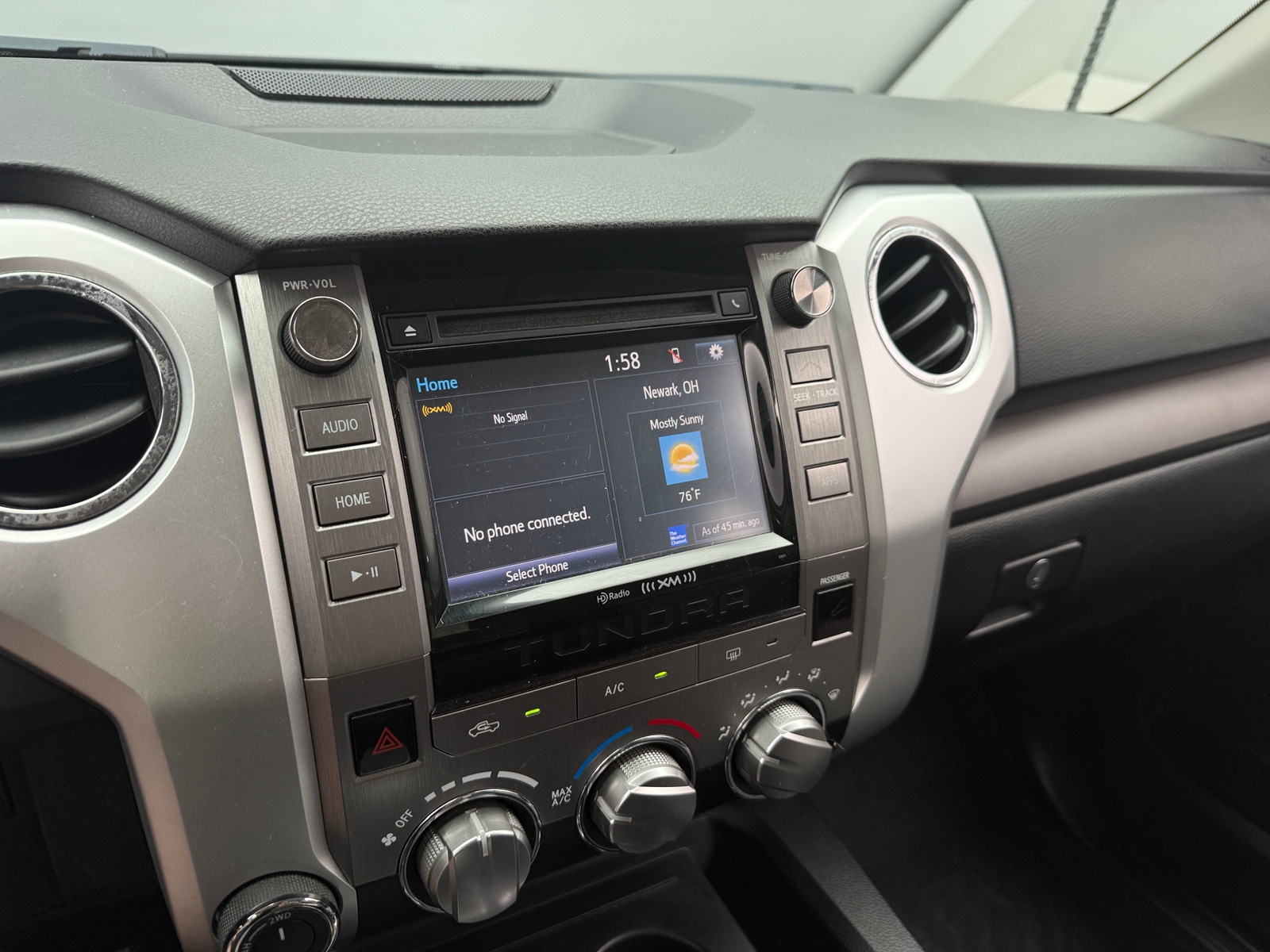 Thumbnail: 2015 Toyota Tundra - 4