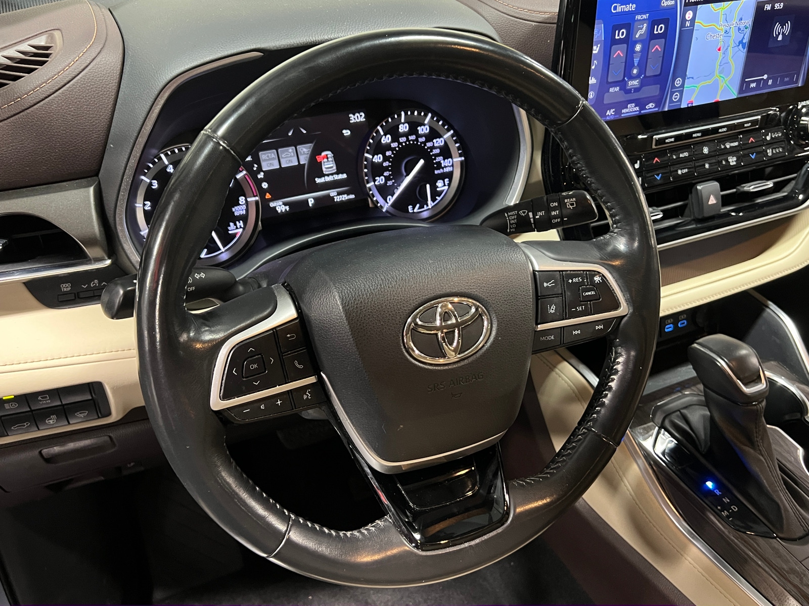 Thumbnail: 2022 Toyota Highlander - 4