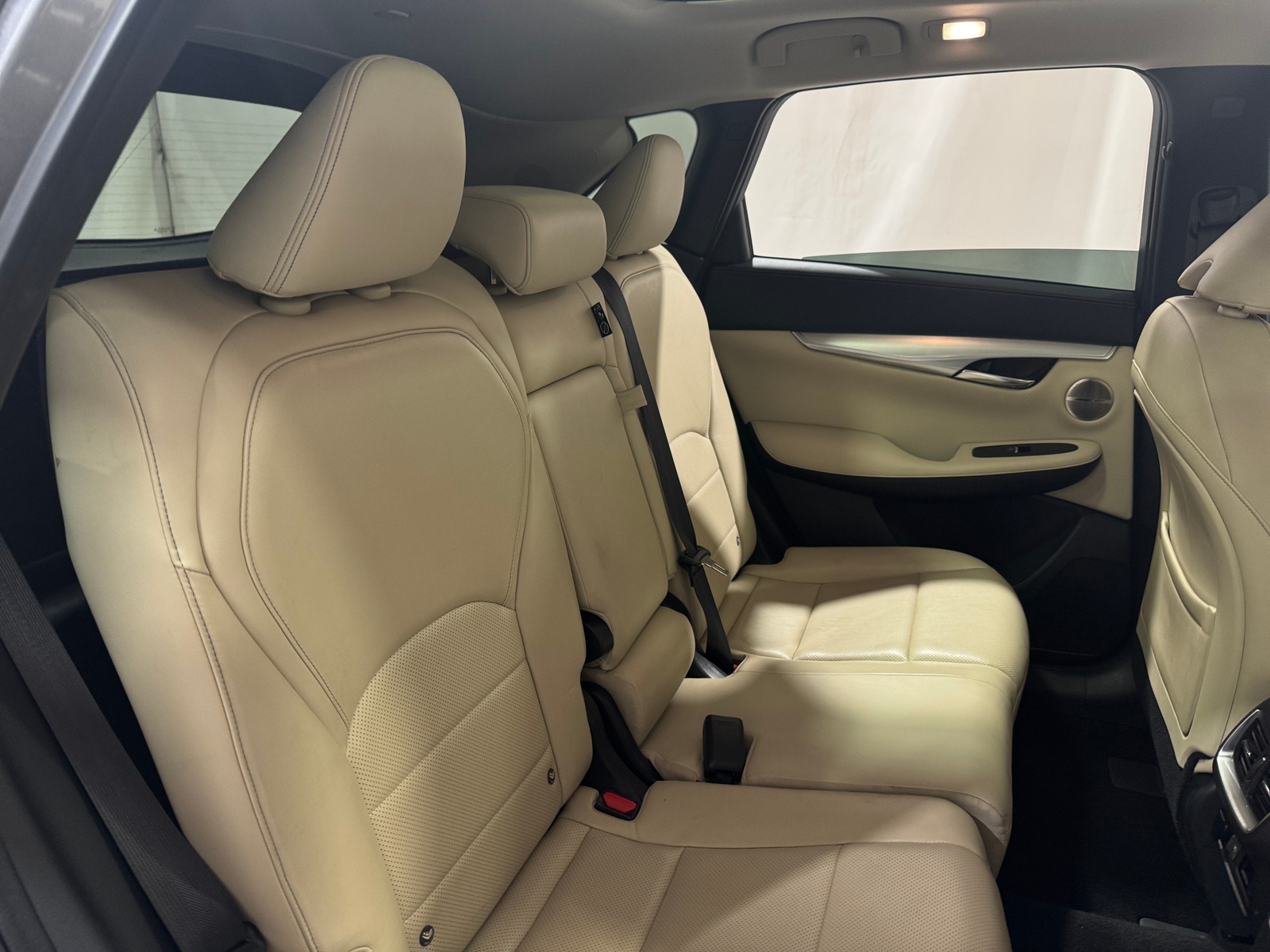 Thumbnail: 2019 INFINITI QX50 - 5