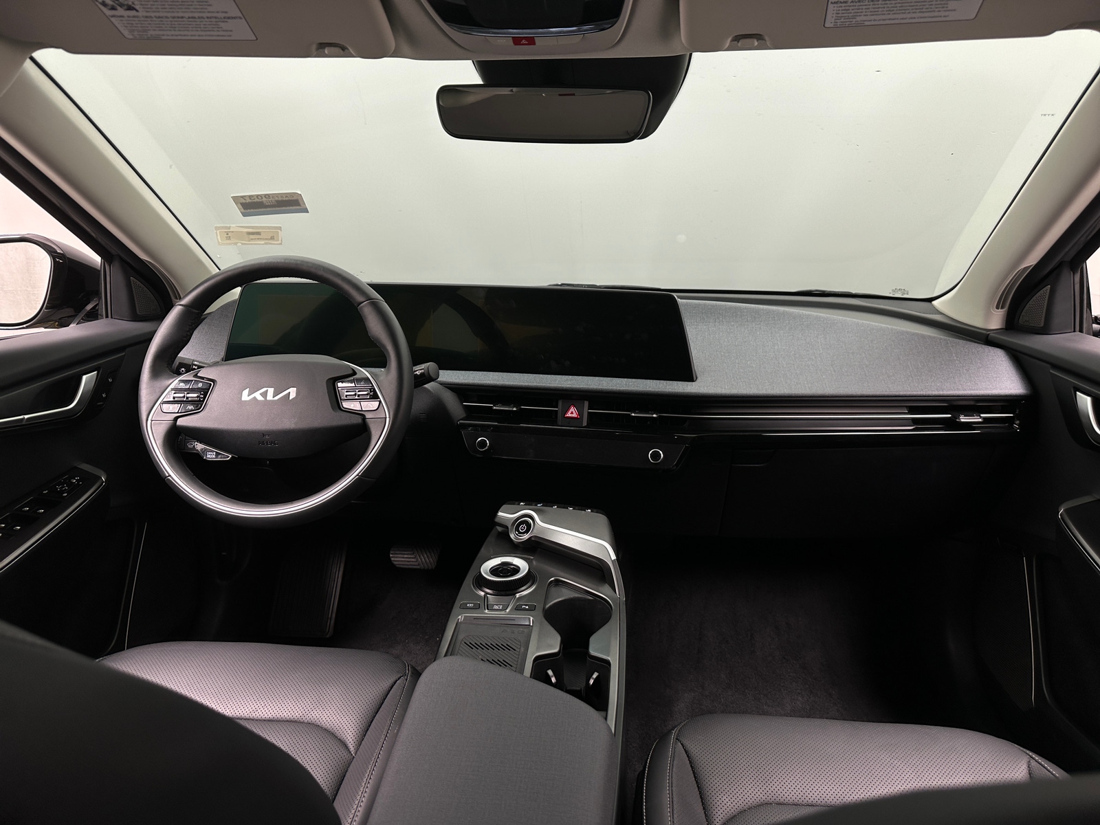 Thumbnail: 2024 Kia EV6 - 2