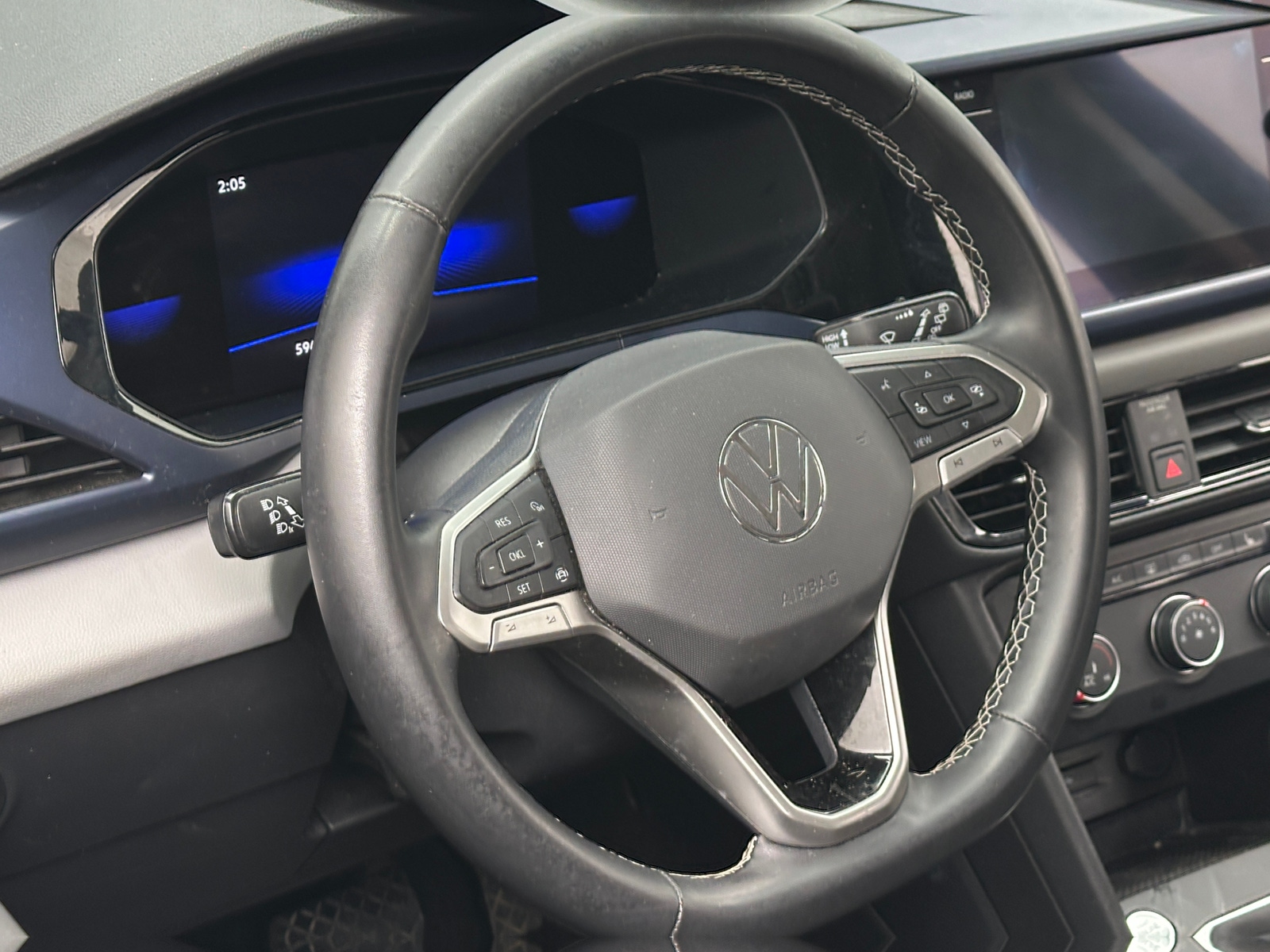 Thumbnail: 2022 Volkswagen Taos - 5