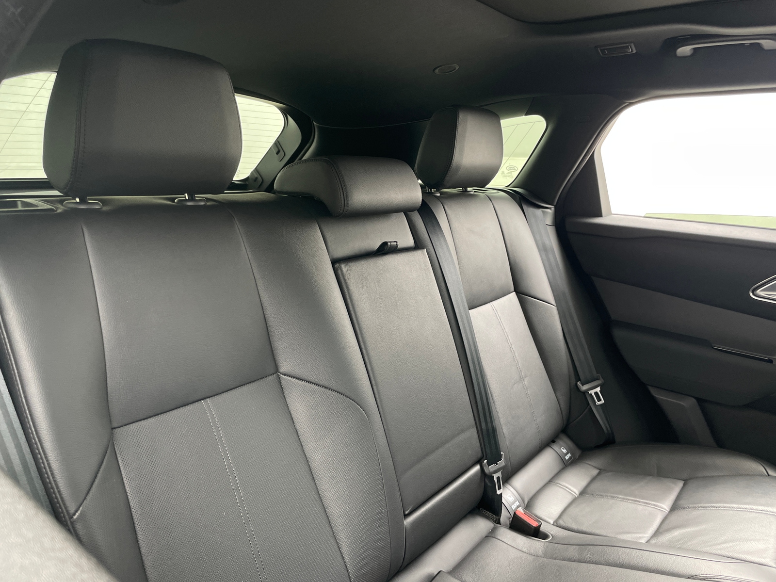 Thumbnail: 2025 Land Rover Range Rover Velar - 5