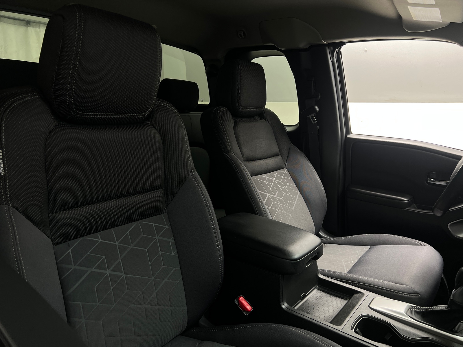 Thumbnail: 2025 Nissan Frontier - 2