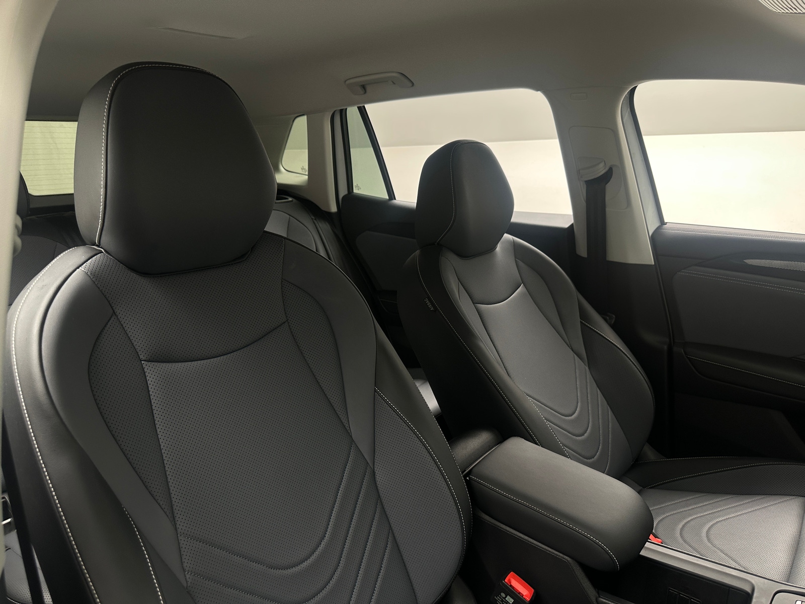 Thumbnail: 2026 Volkswagen Tiguan - 2