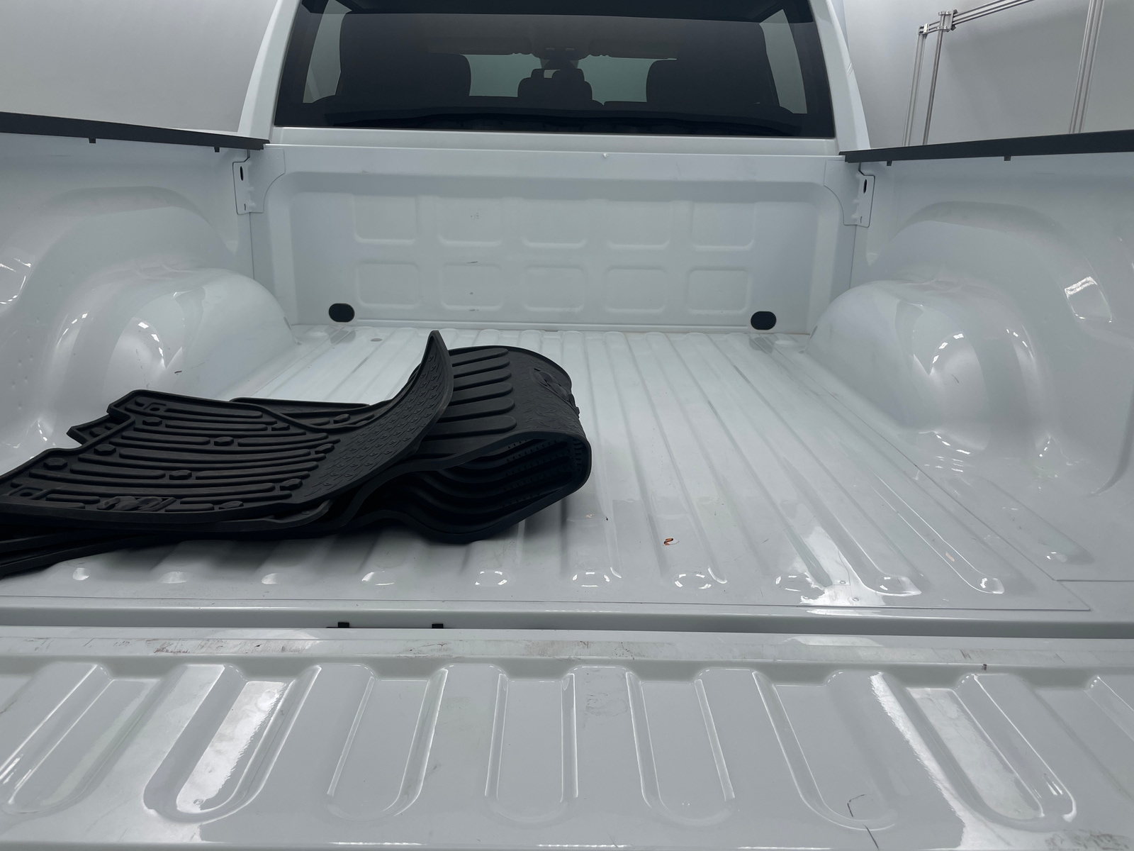 Thumbnail: 2023 RAM 1500 Classic - 7