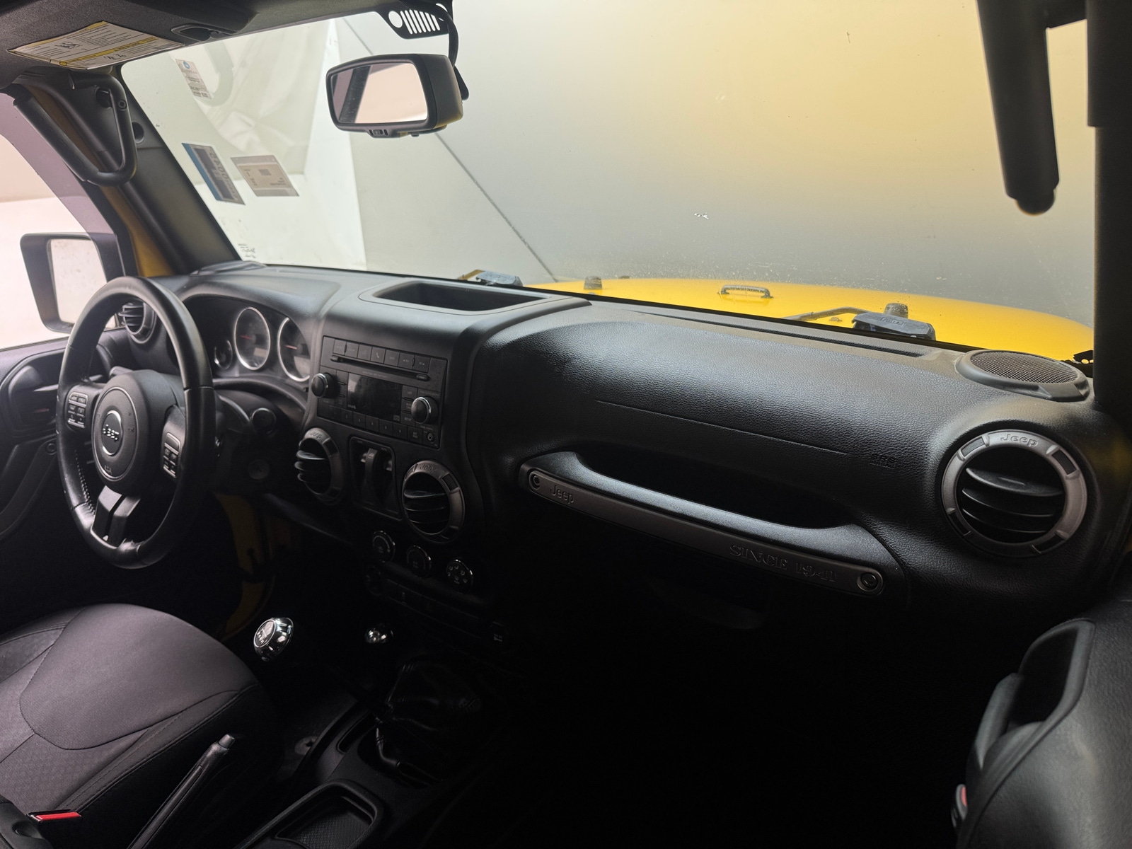 Thumbnail: 2015 Jeep Wrangler - 3