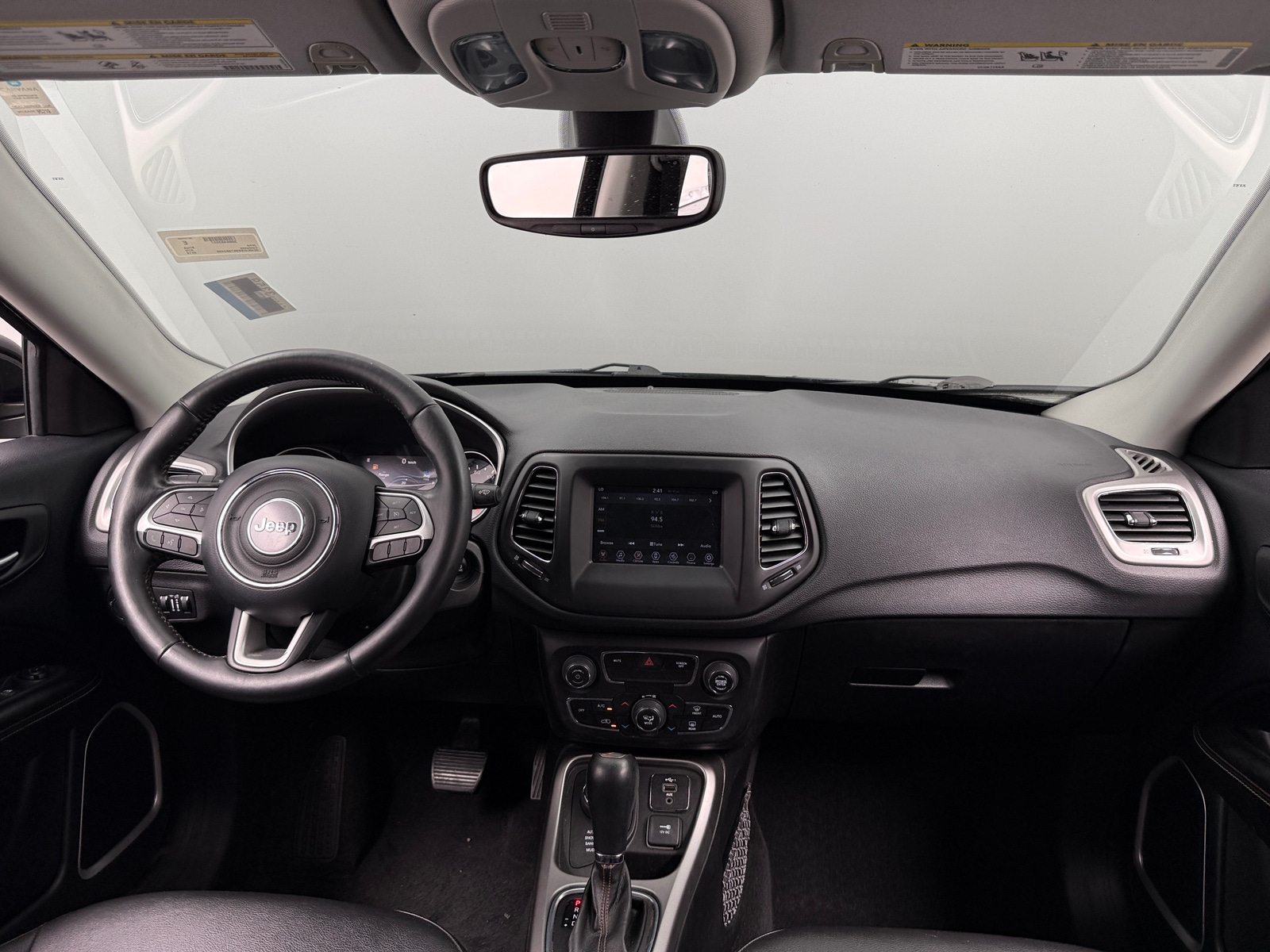 Thumbnail: 2019 Jeep Compass - 3