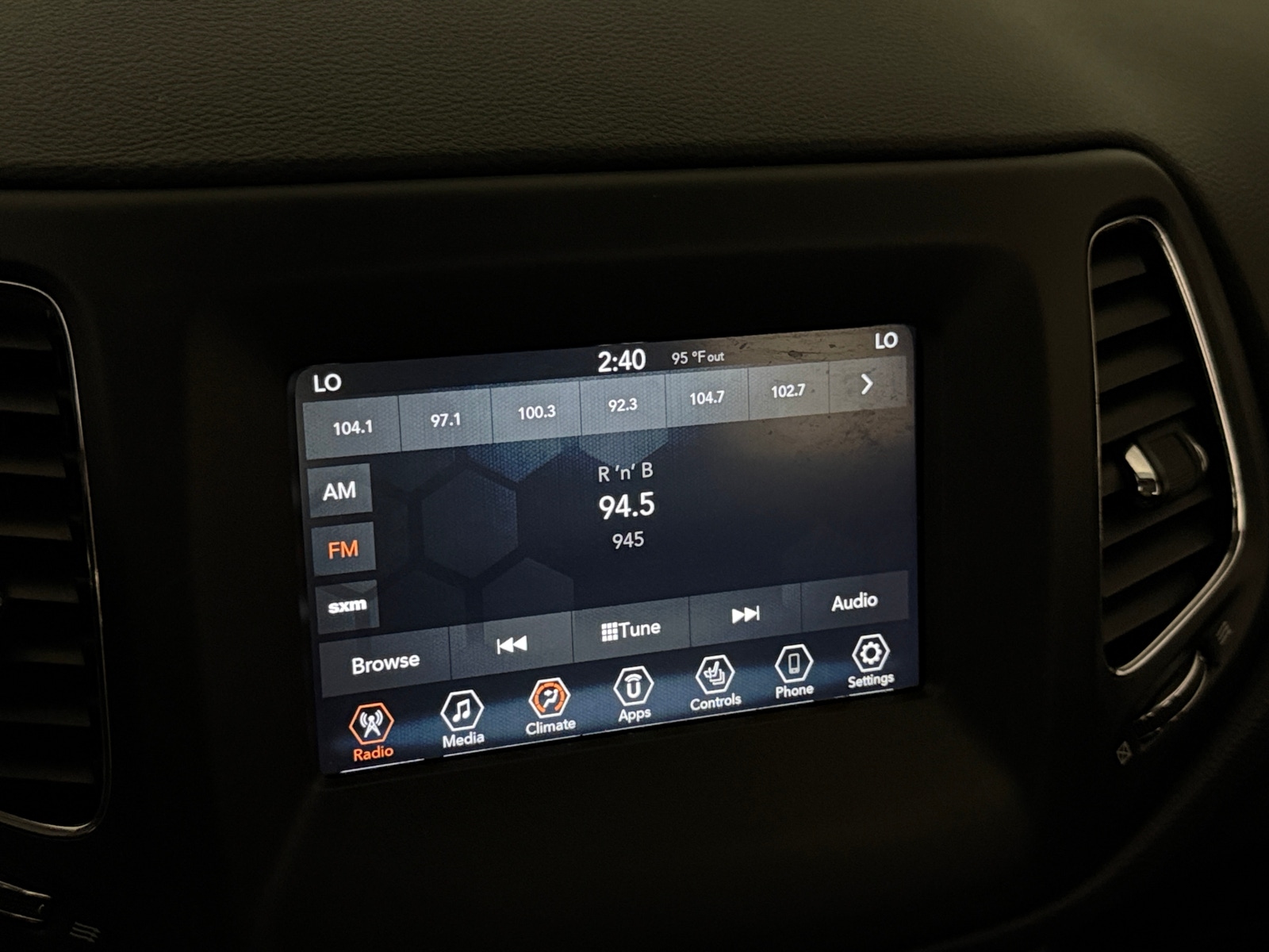 Thumbnail: 2019 Jeep Compass - 4