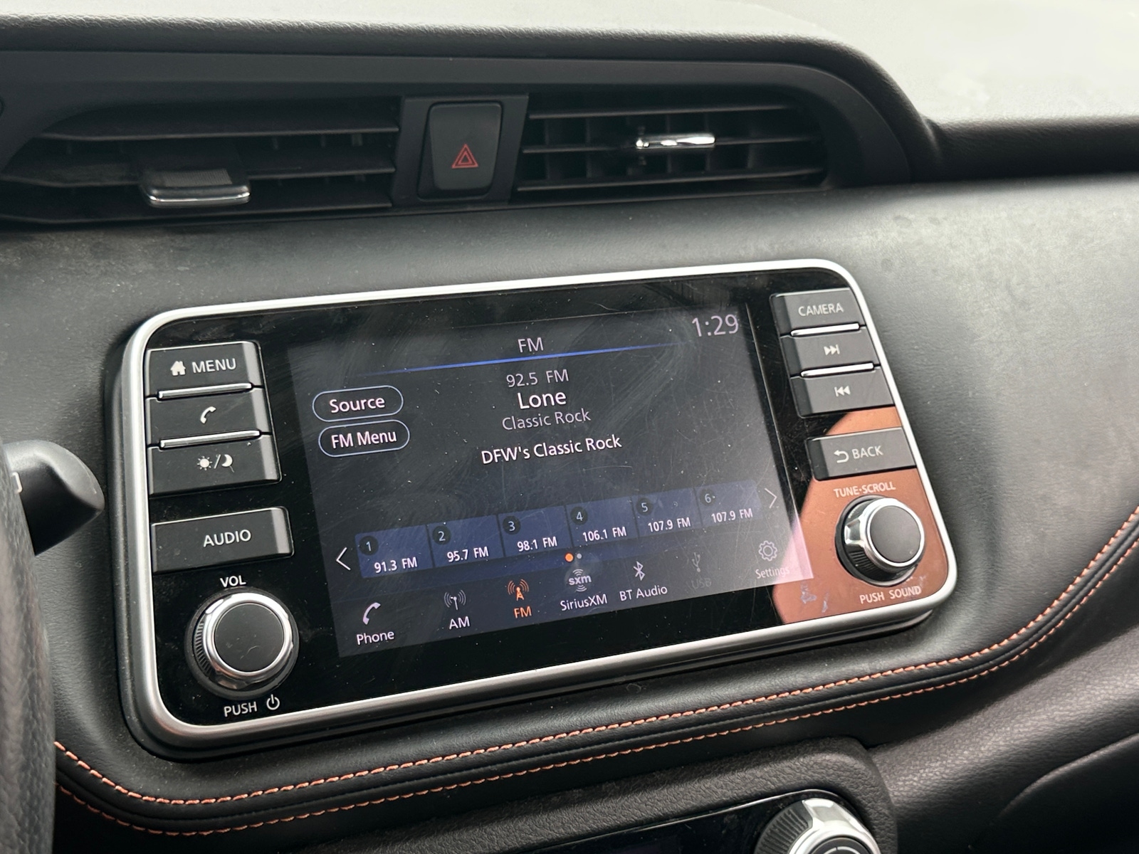 Thumbnail: 2019 Nissan Kicks - 4