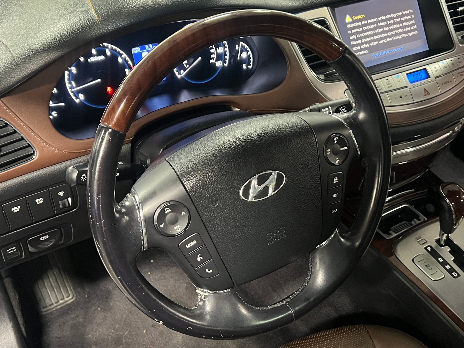 Thumbnail: 2011 Hyundai Genesis - 4
