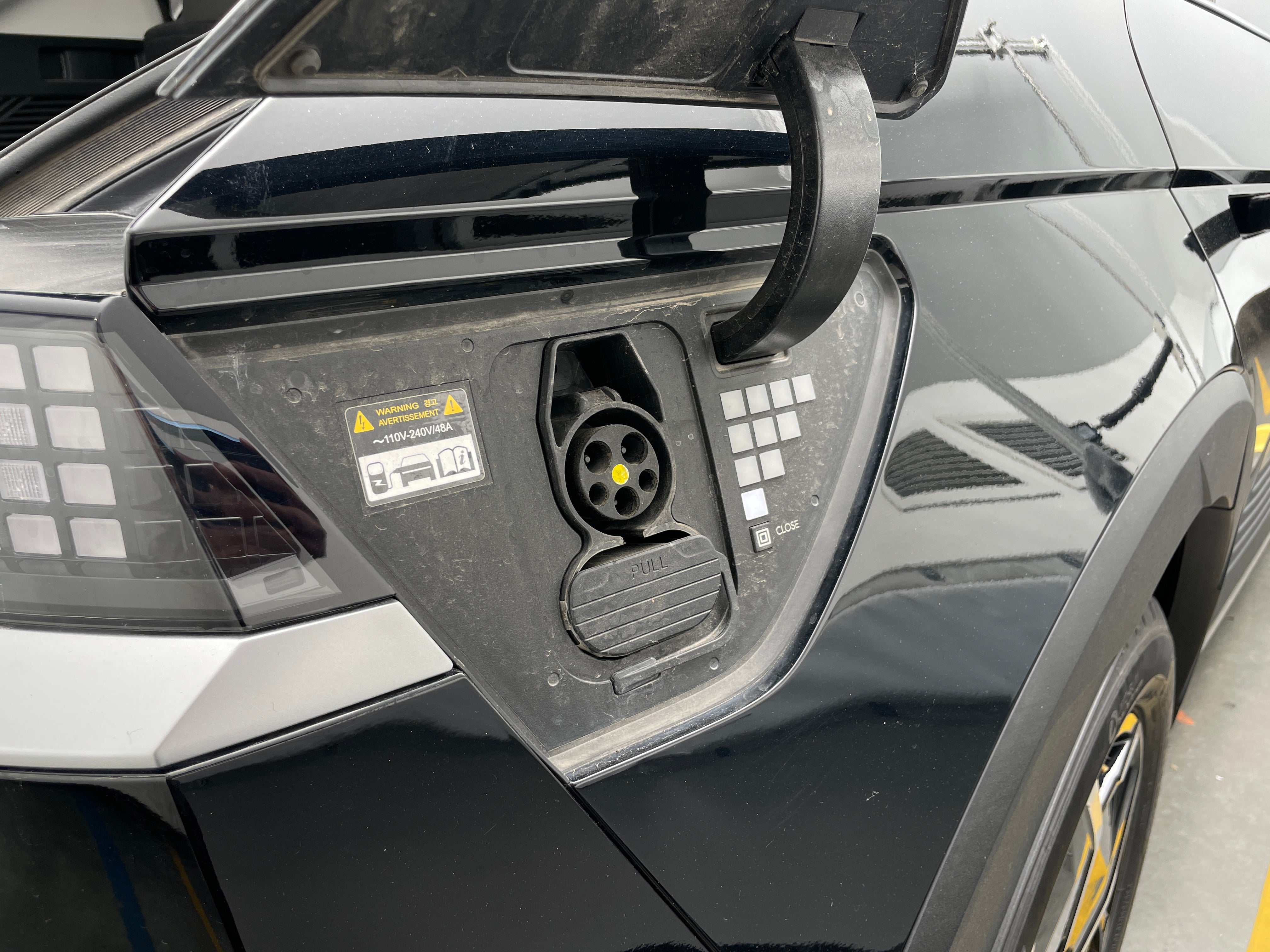 Used 2023 Hyundai IONIQ 5 SE with VIN KM8KMDAFXPU174065 for sale in Oak Creek, WI