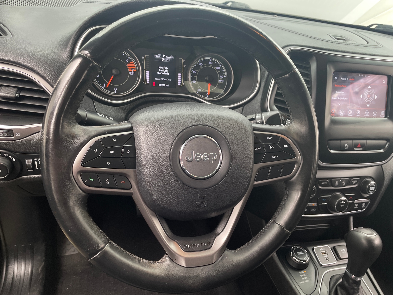 Thumbnail: 2019 Jeep Cherokee - 5