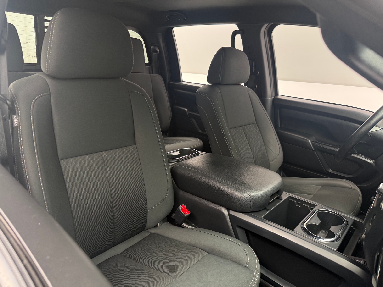 Thumbnail: 2019 Nissan Titan - 2